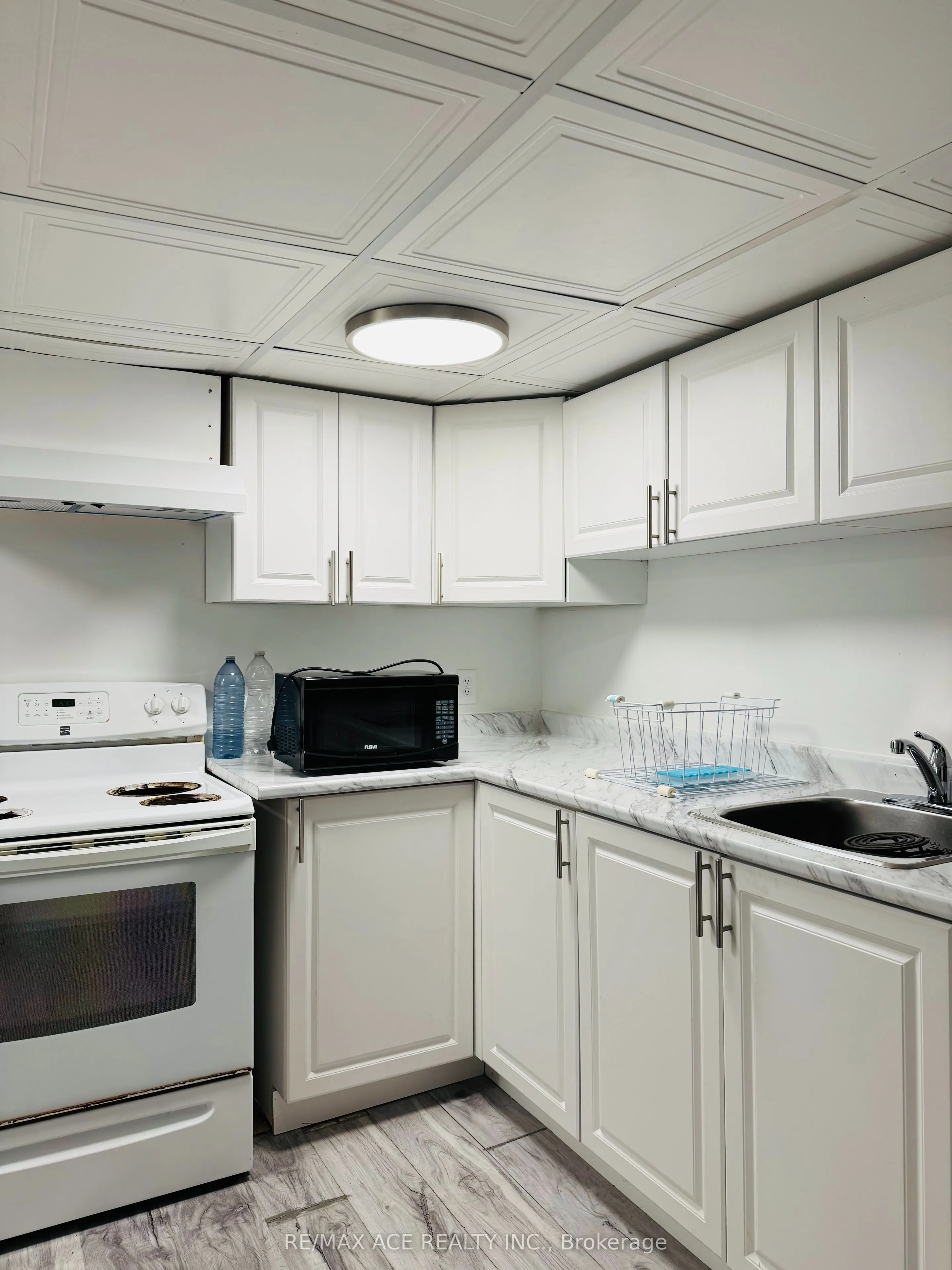 70 Colonial Avenue, #Bsmt