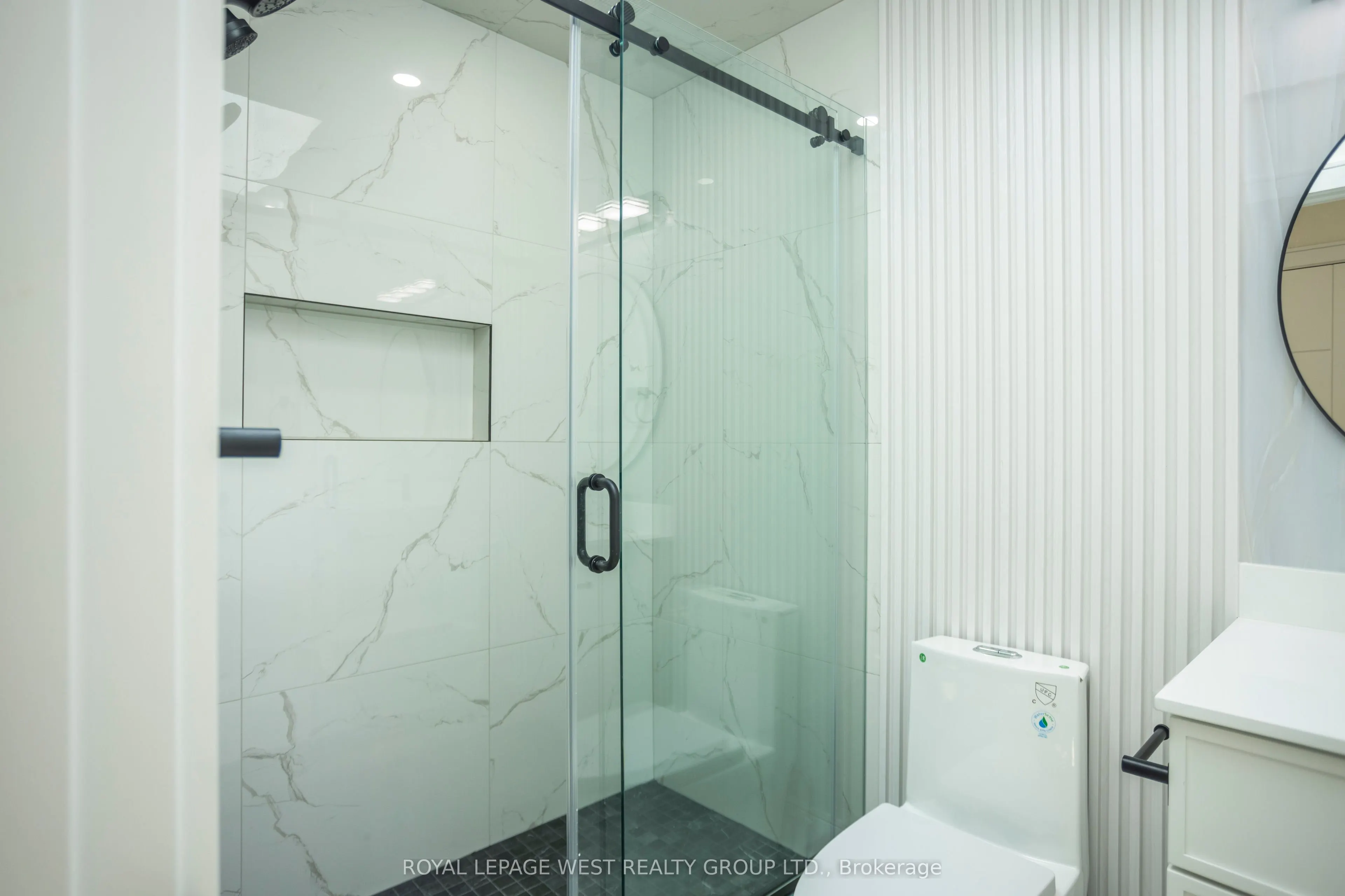 266A Kennedy Road, #MAIN