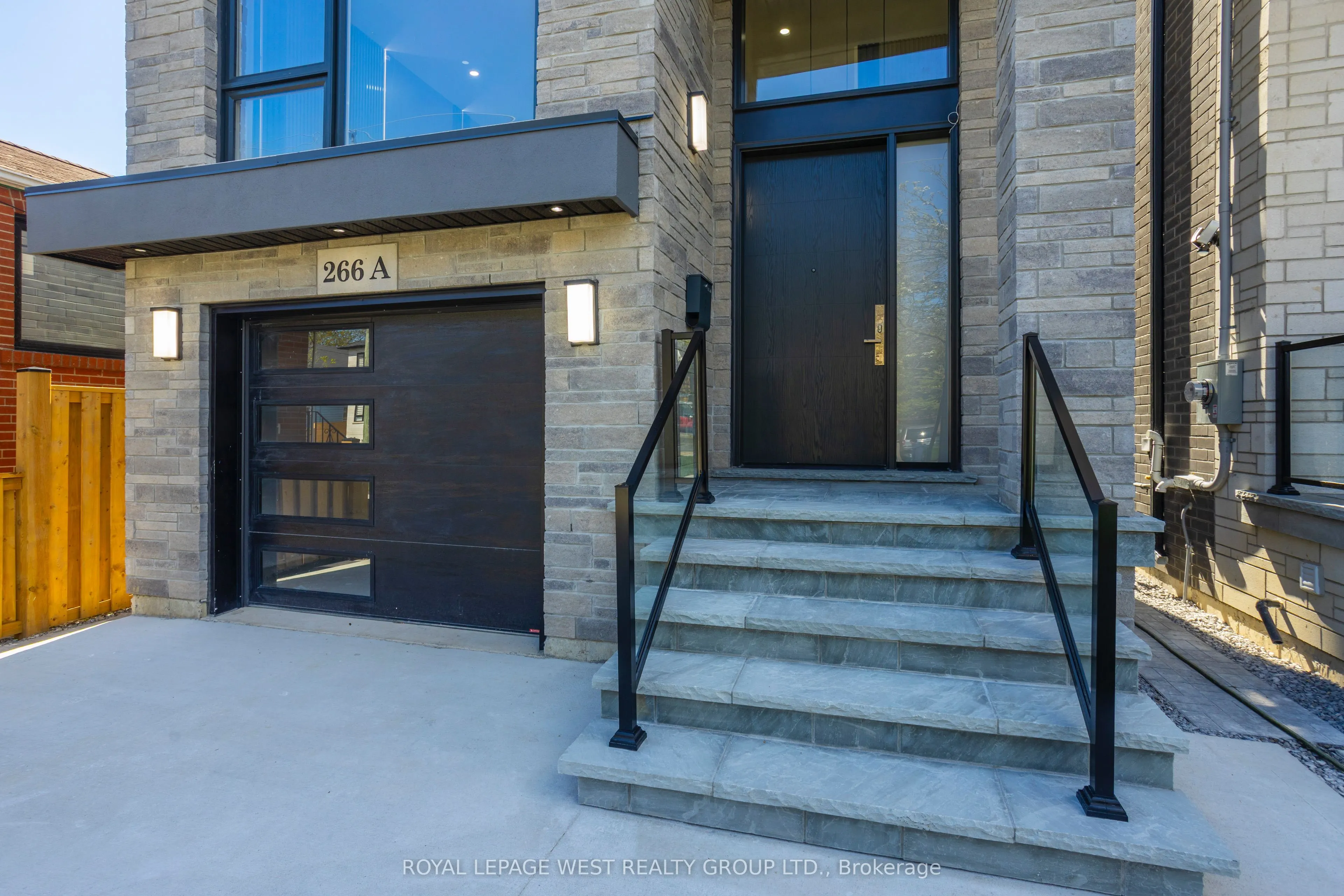 266A Kennedy Road, #MAIN