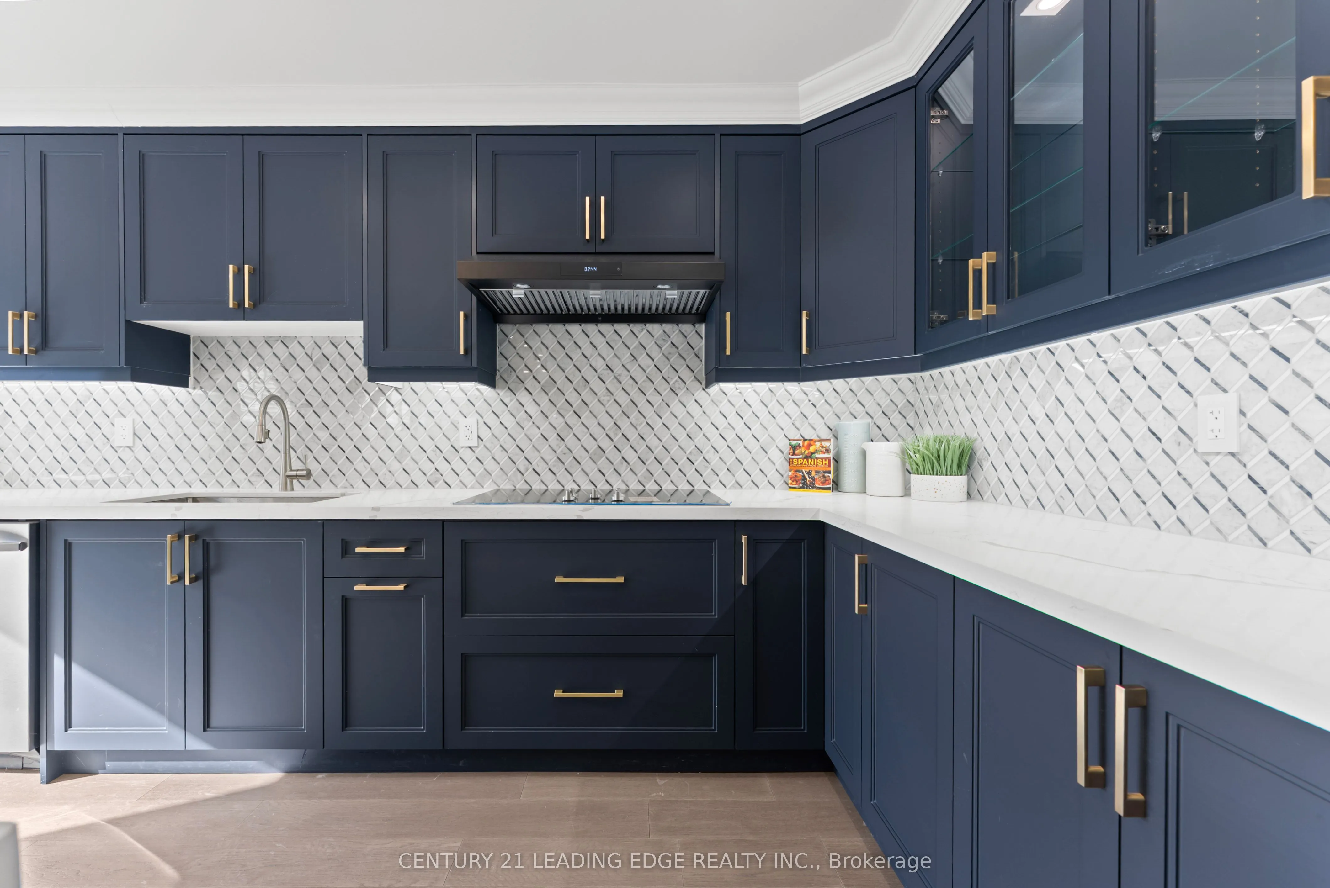 66 Chatterson Street