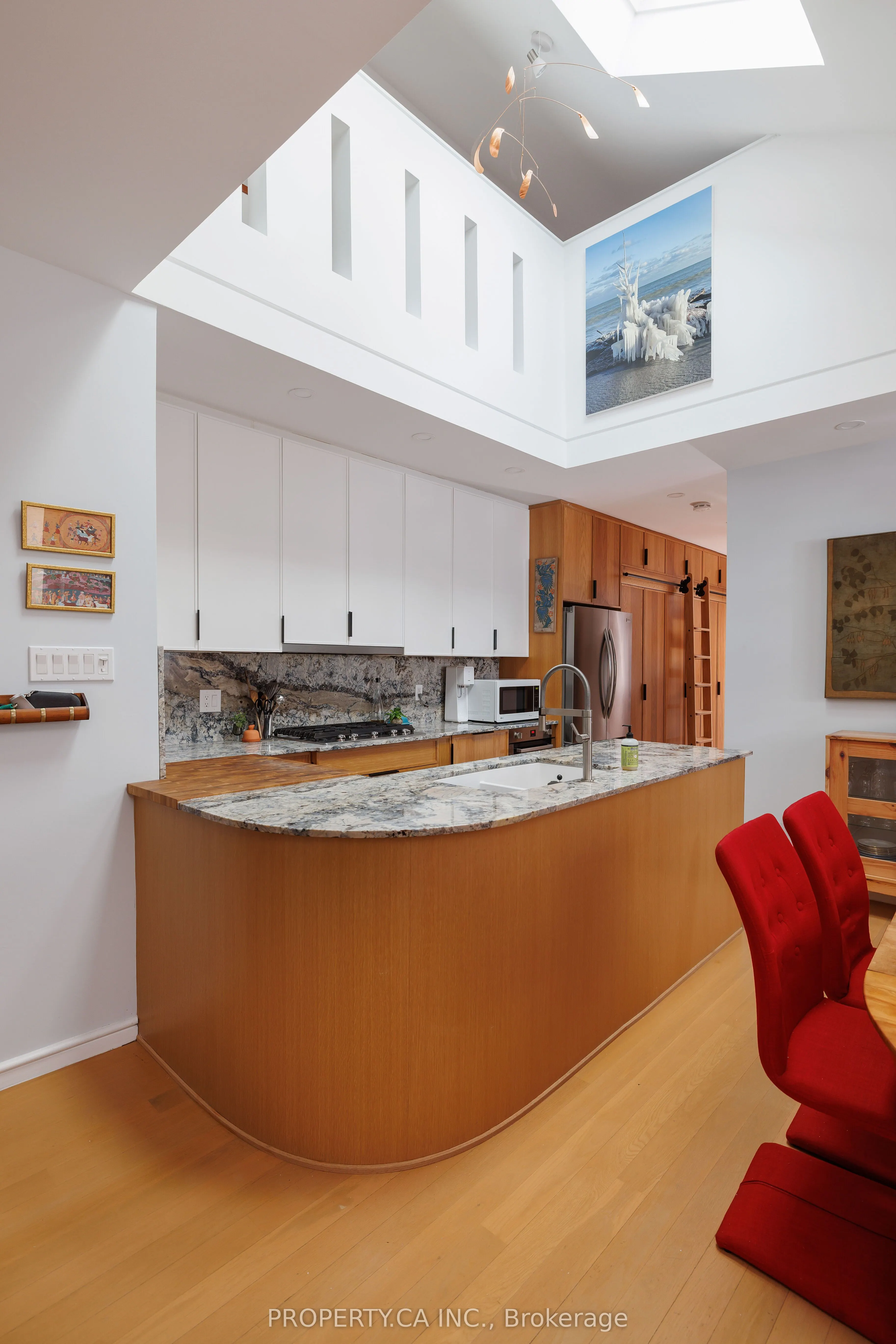 52 Wineva Avenue, #Upper