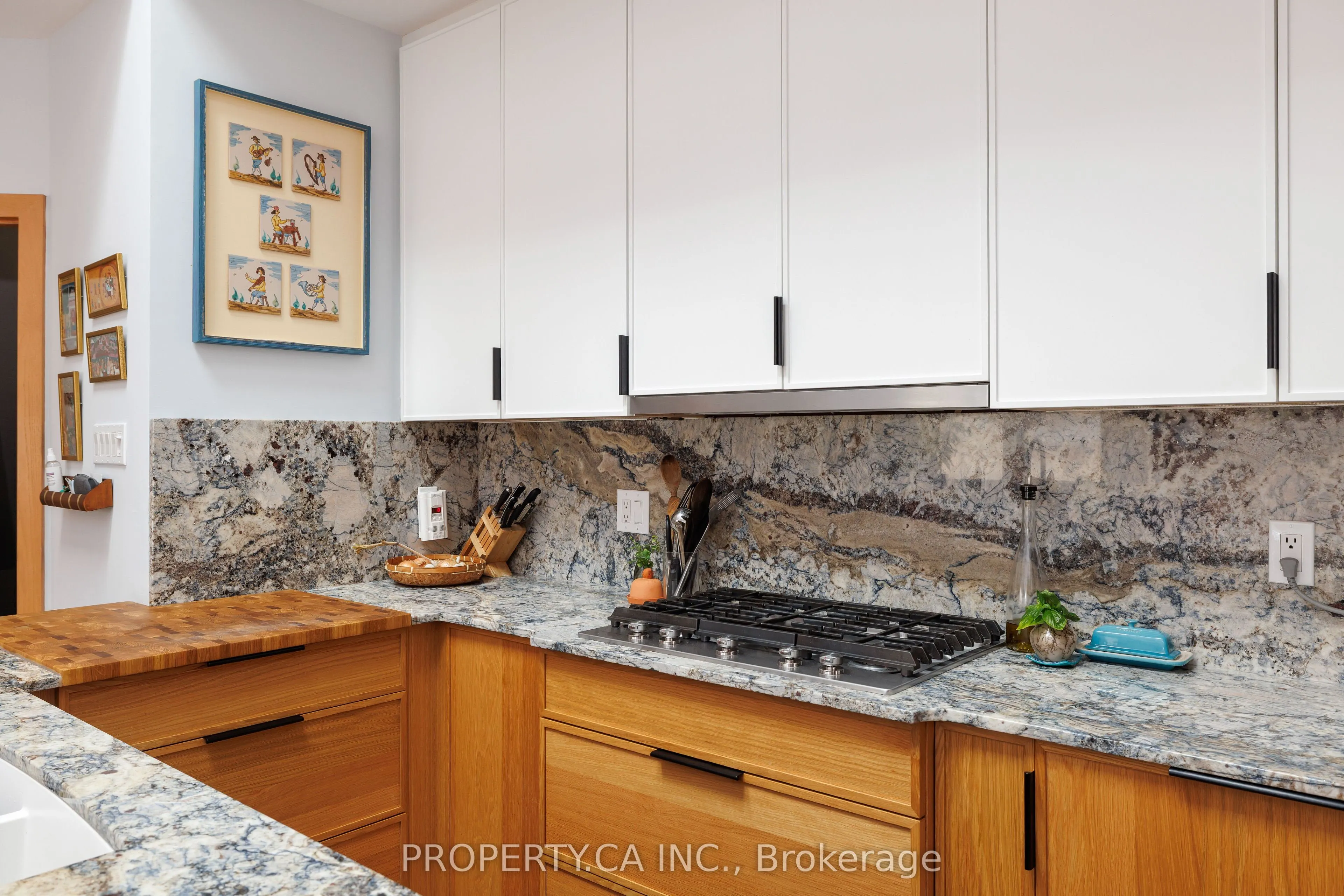 52 Wineva Avenue, #Upper