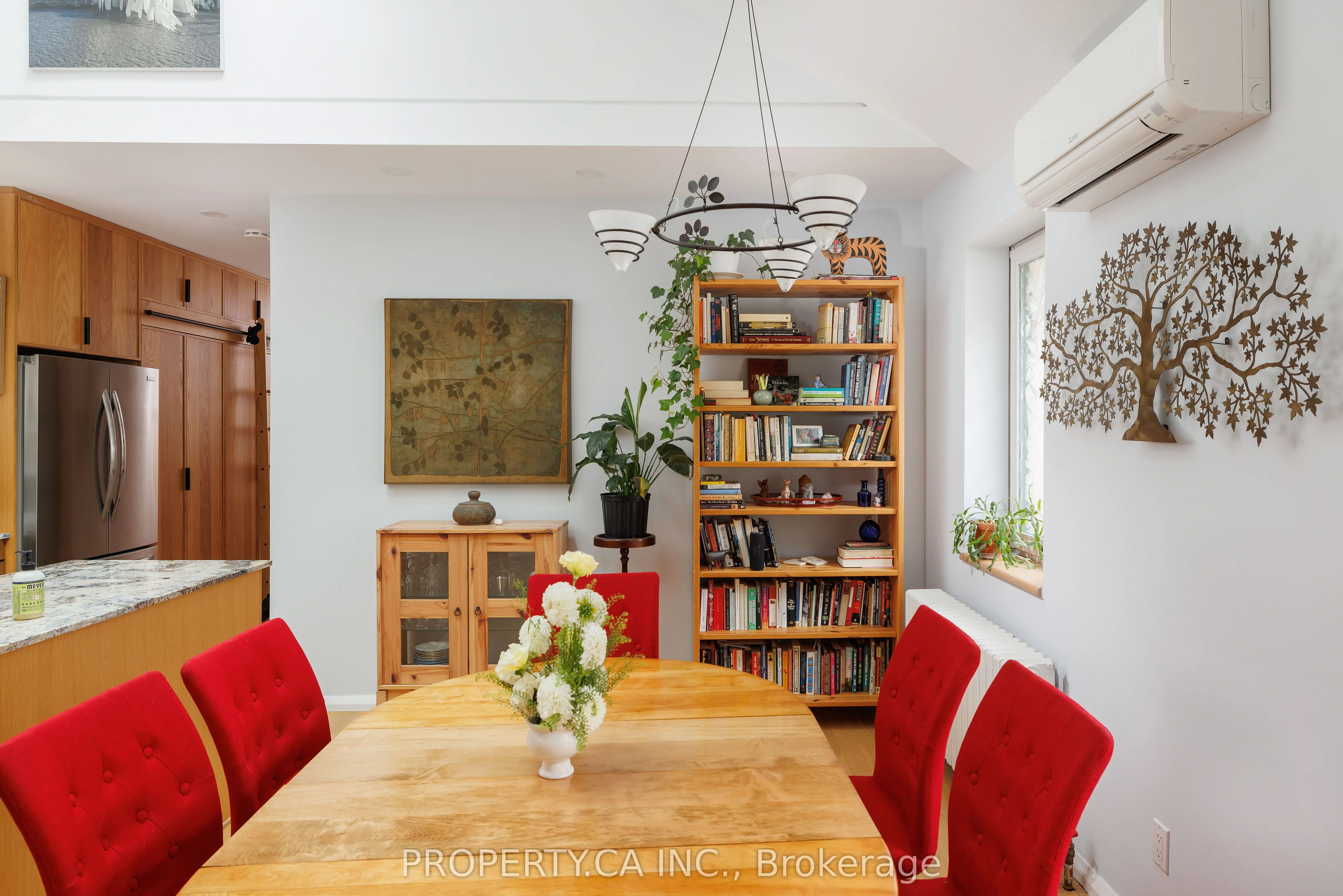 52 Wineva Avenue, #Upper