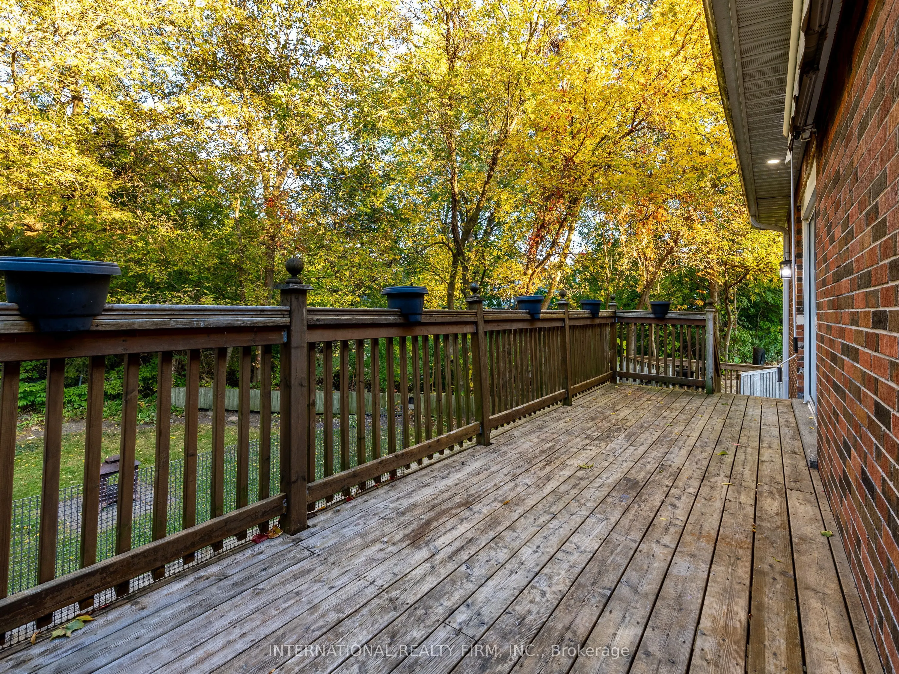 345 Park Road S, #Main Level