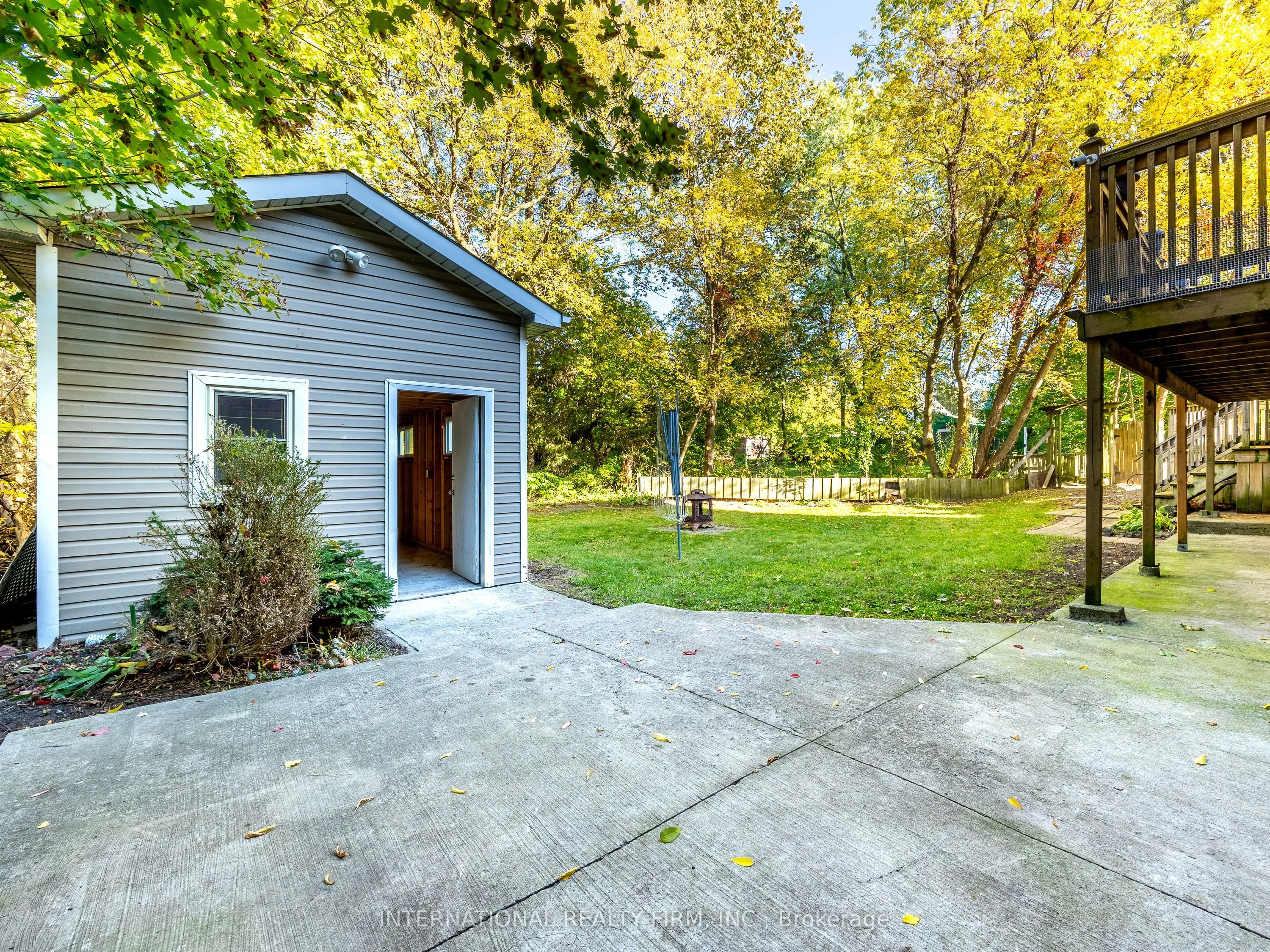 345 Park Road S, #Main Level