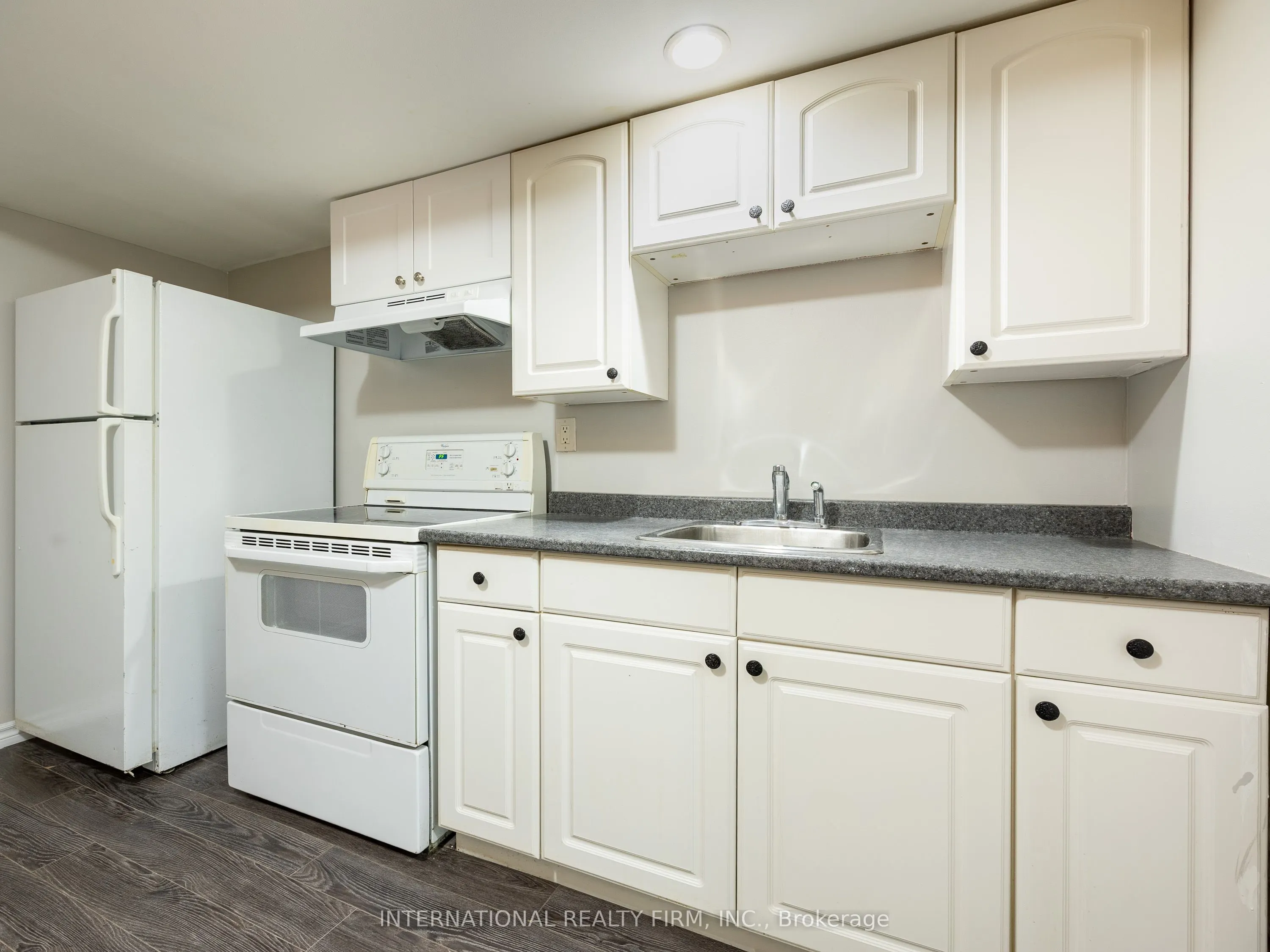 345 Park Road S, #Basement