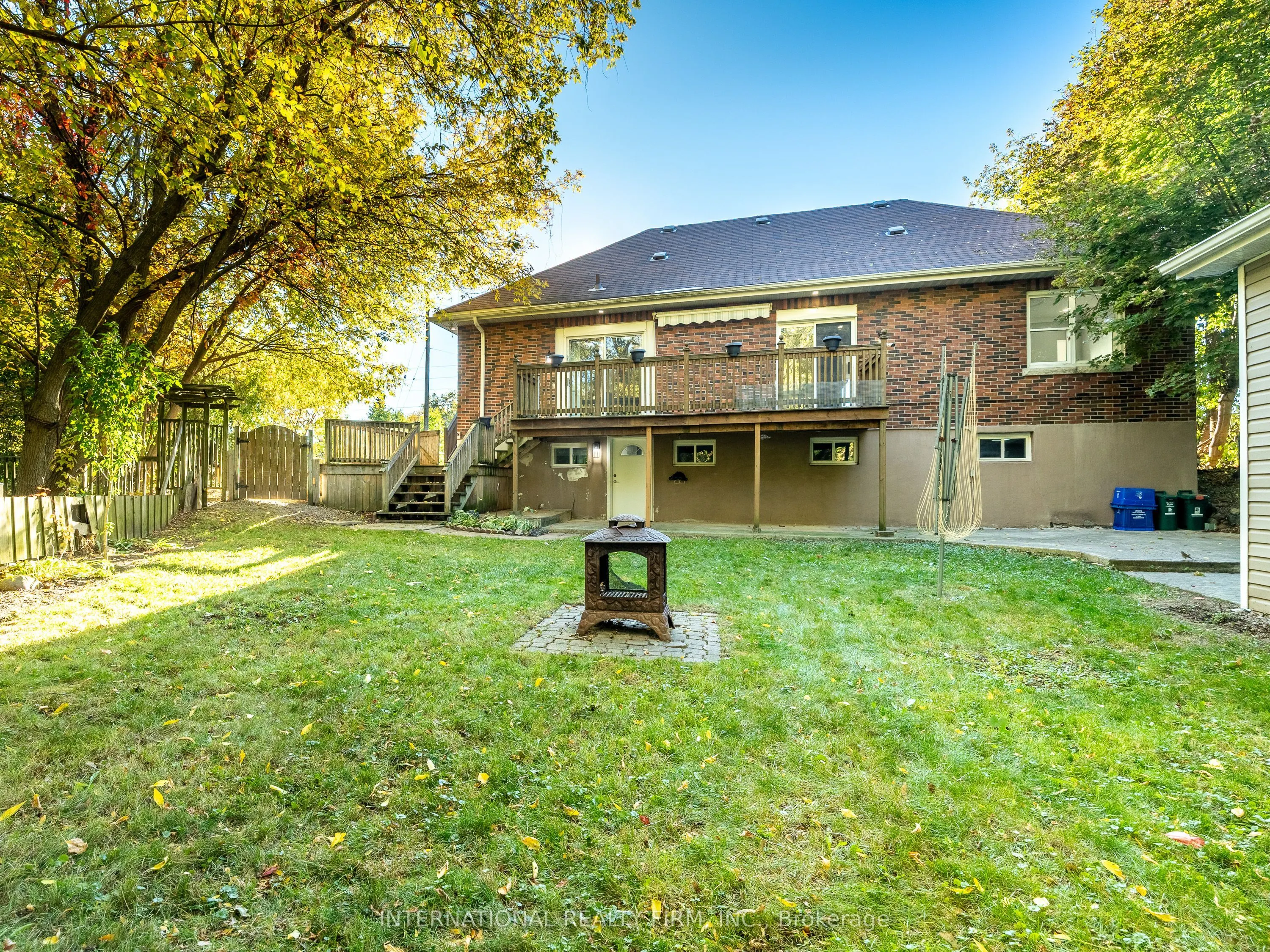 345 Park Road S, #Basement