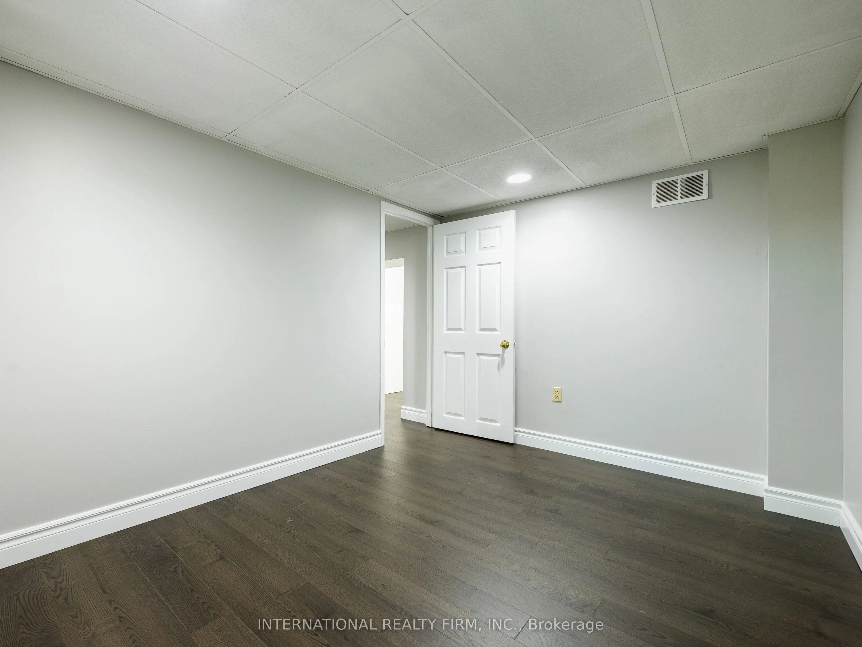 345 Park Road S, #Basement