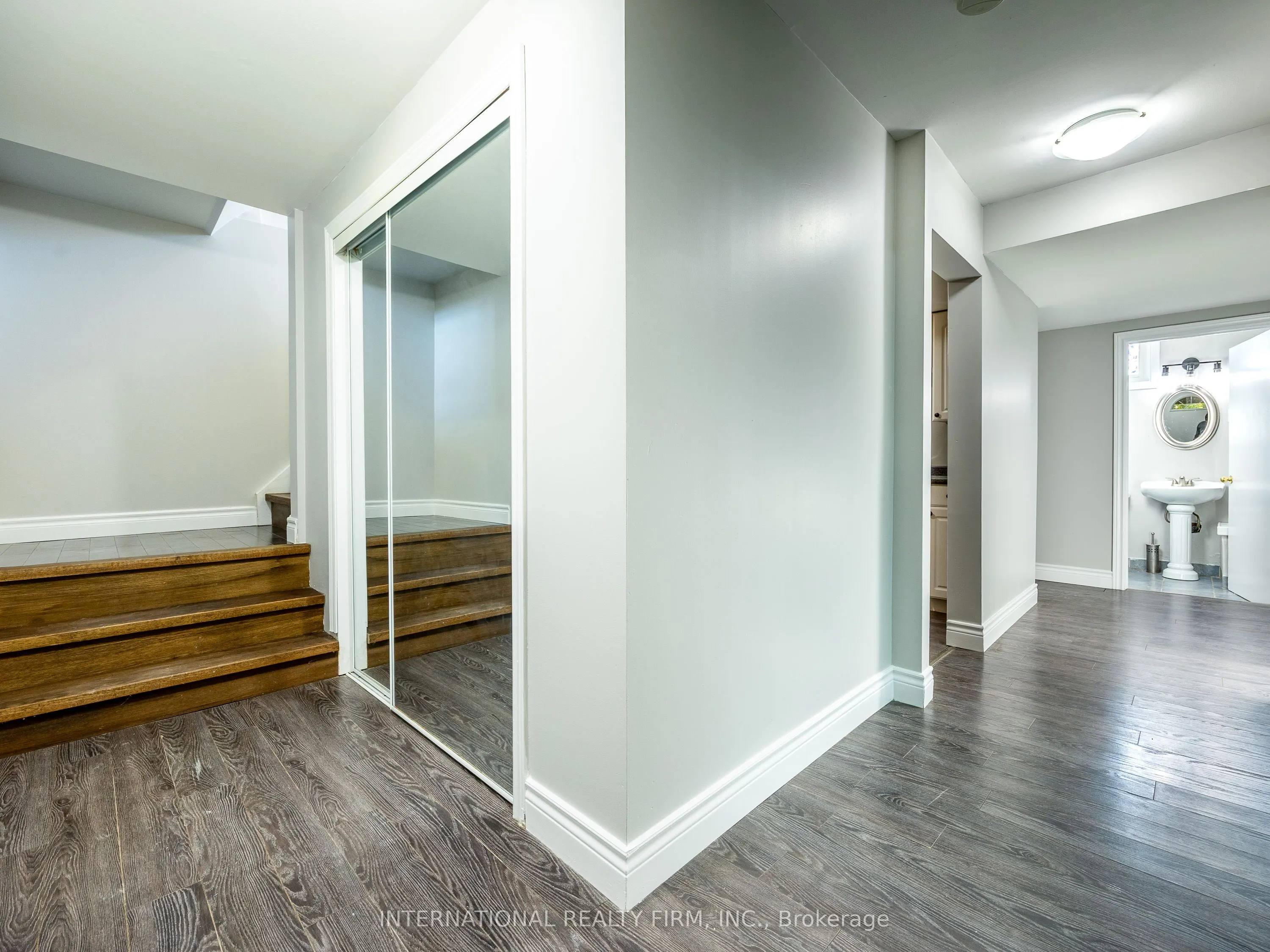 345 Park Road S, #Basement