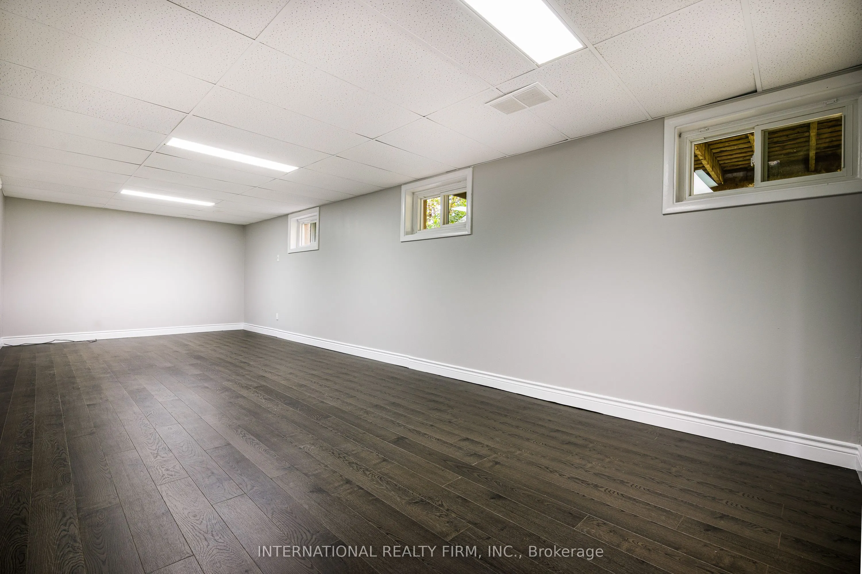 345 Park Road S, #Basement