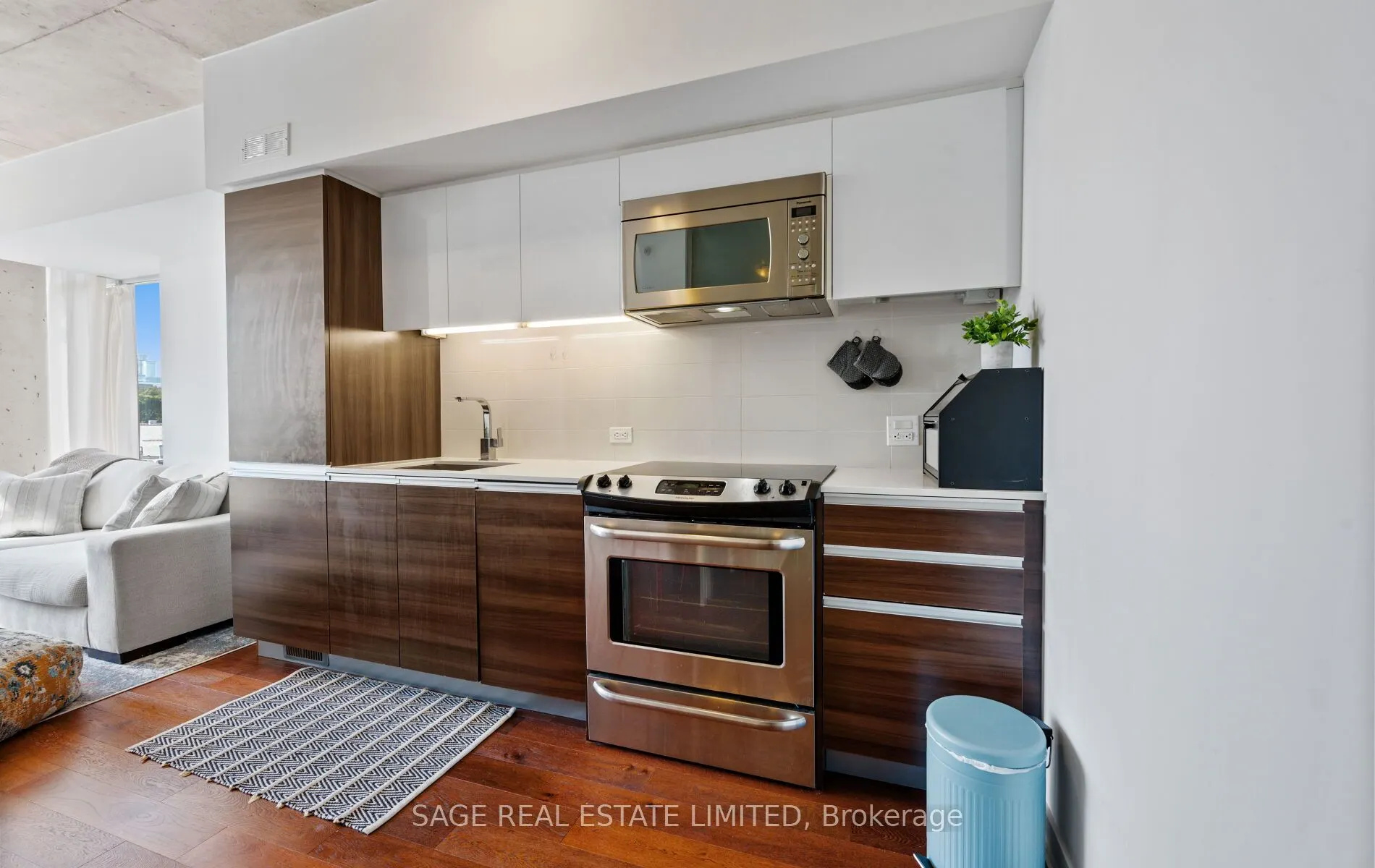 1190 Dundas Street E, #420