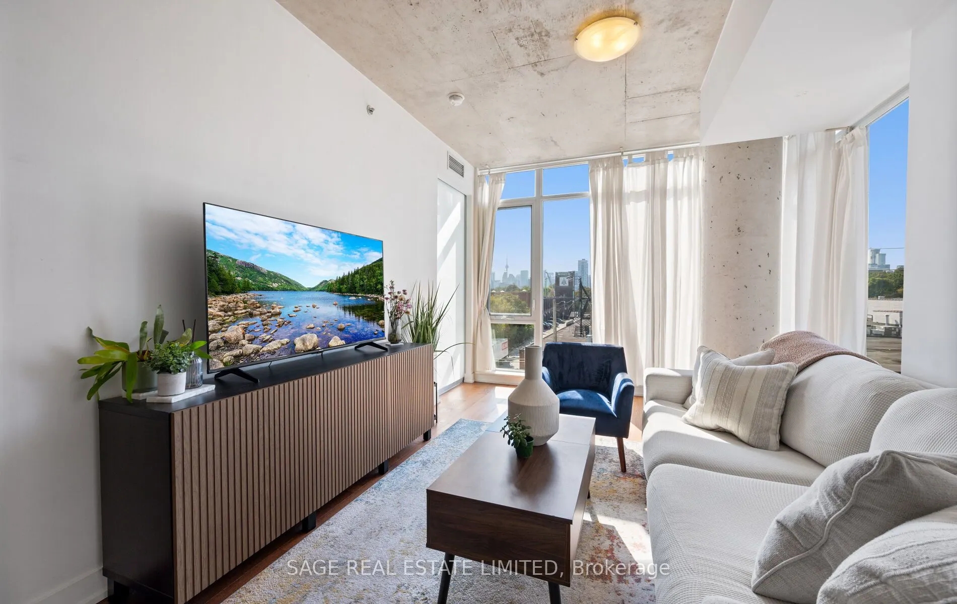 1190 Dundas Street E, #420