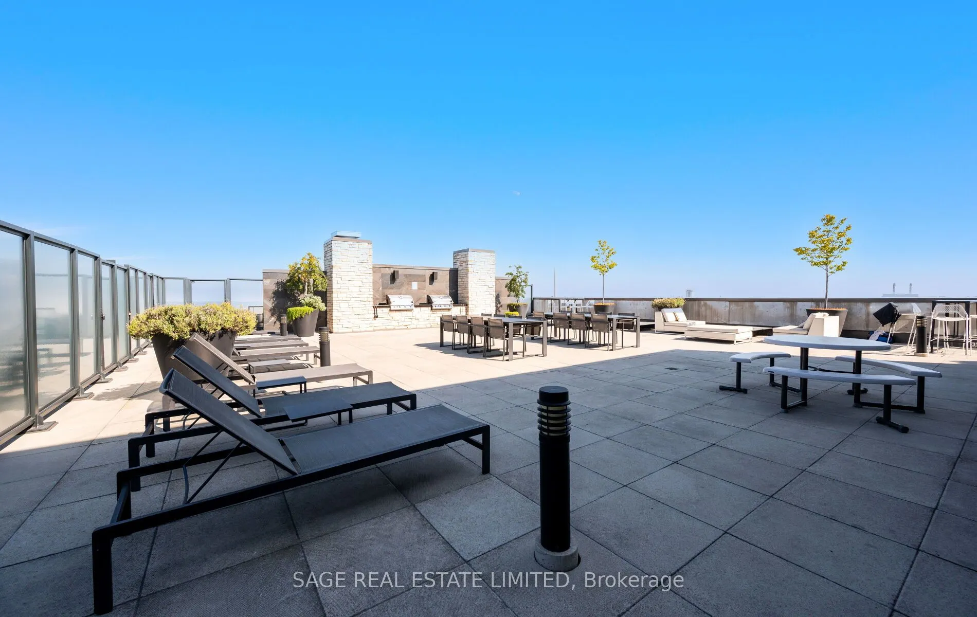 1190 Dundas Street E, #420