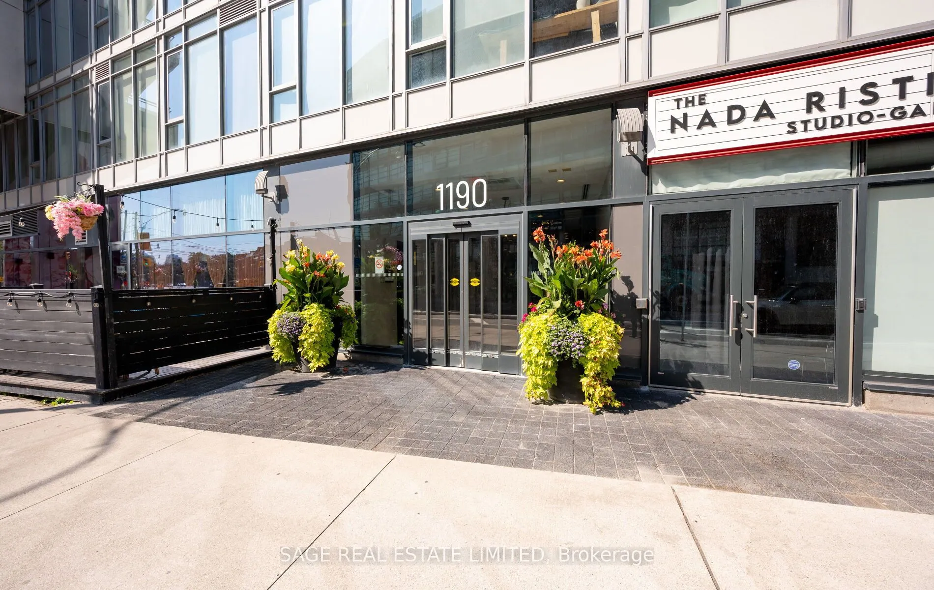 1190 Dundas Street E, #420