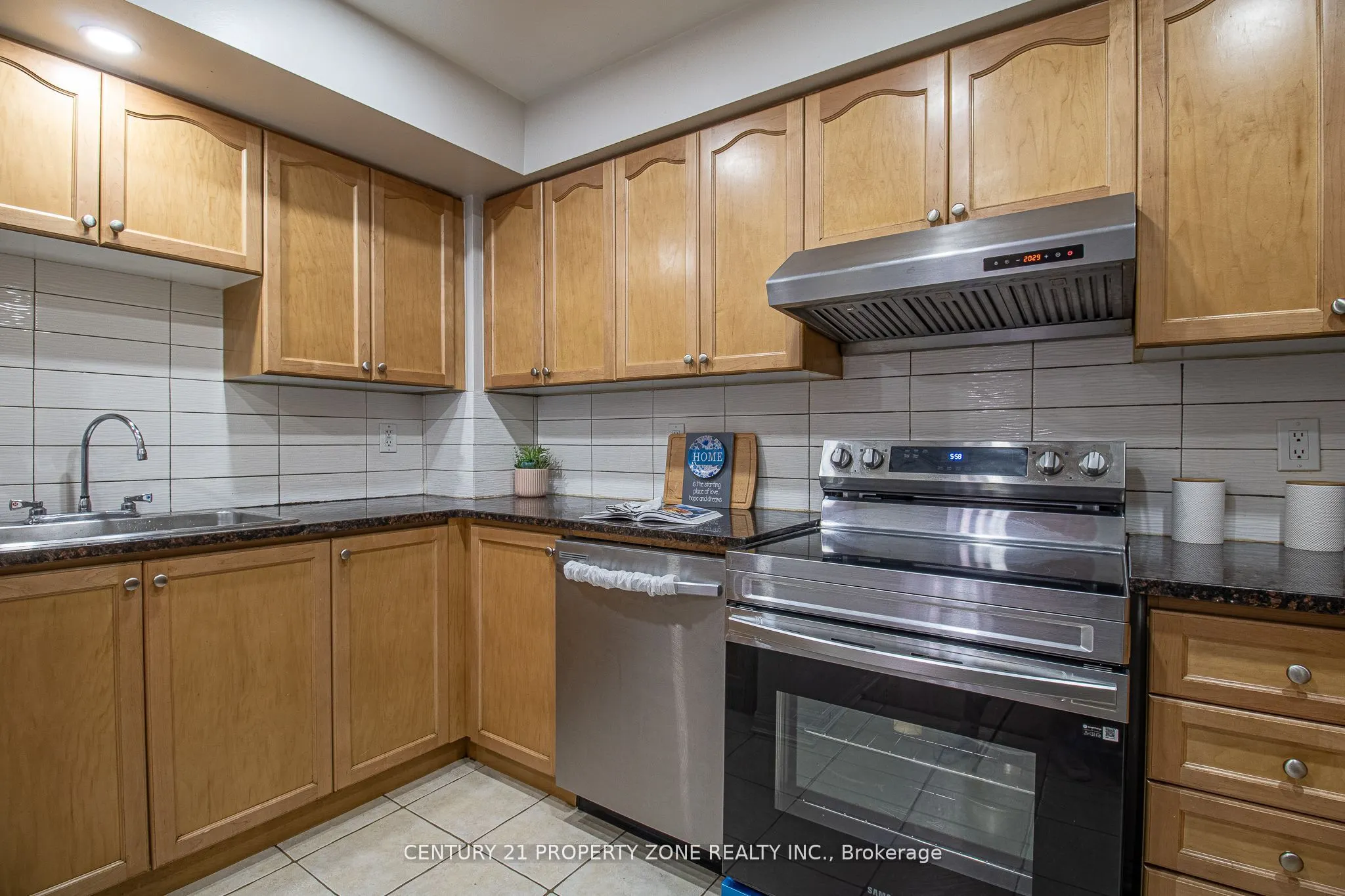 30 Mendelssohn Street, #14