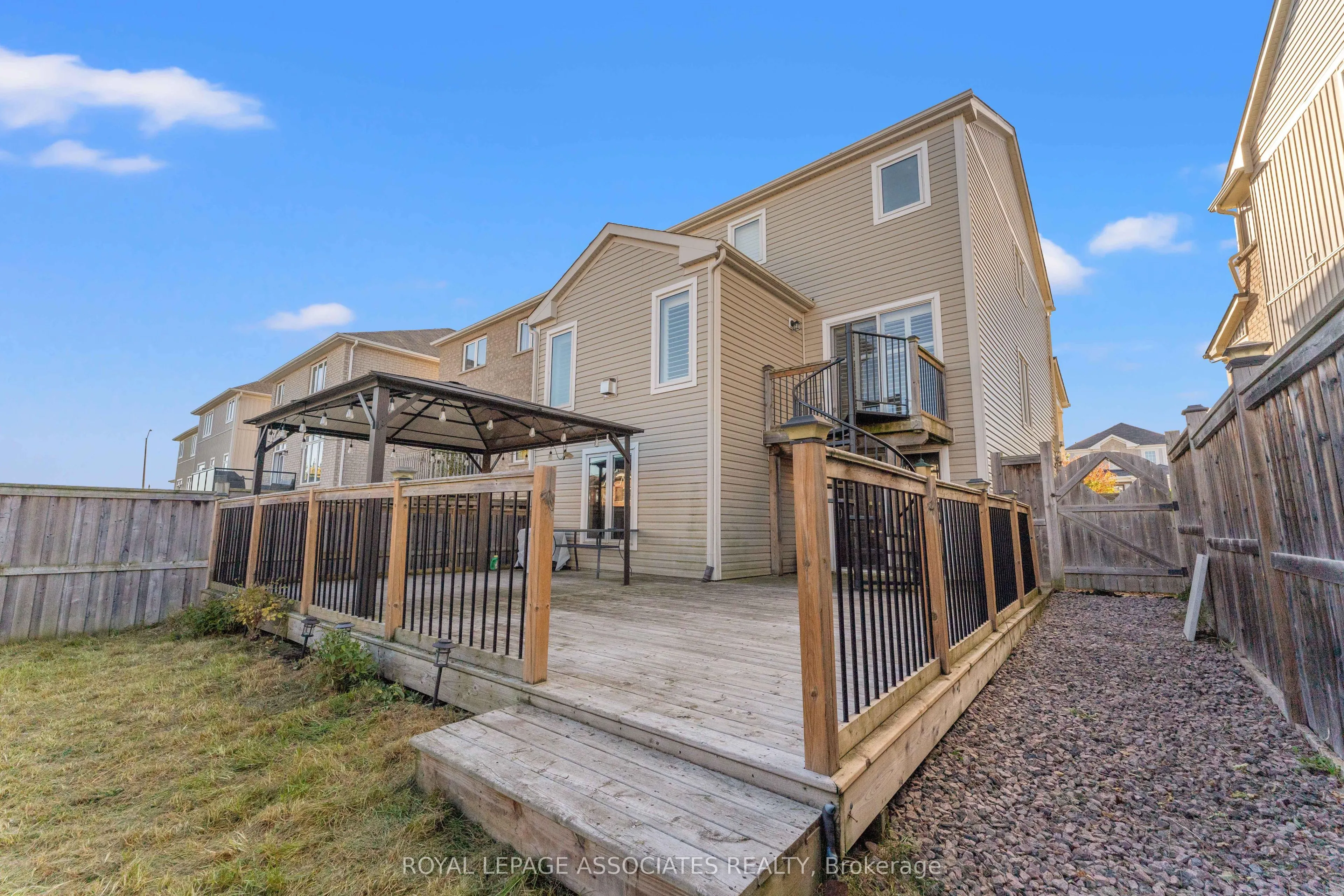 1156 Edward Bolton Crescent