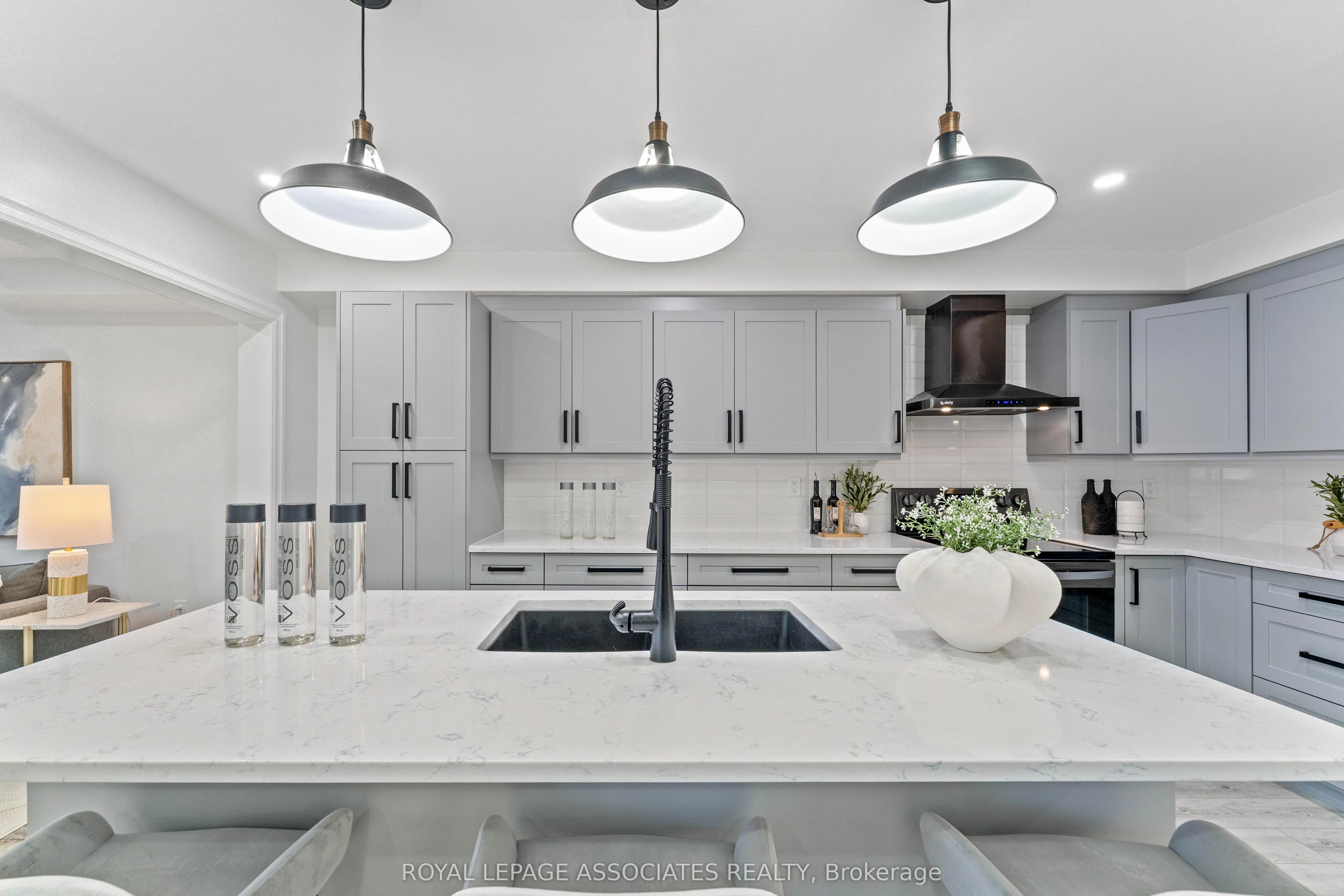 1156 Edward Bolton Crescent