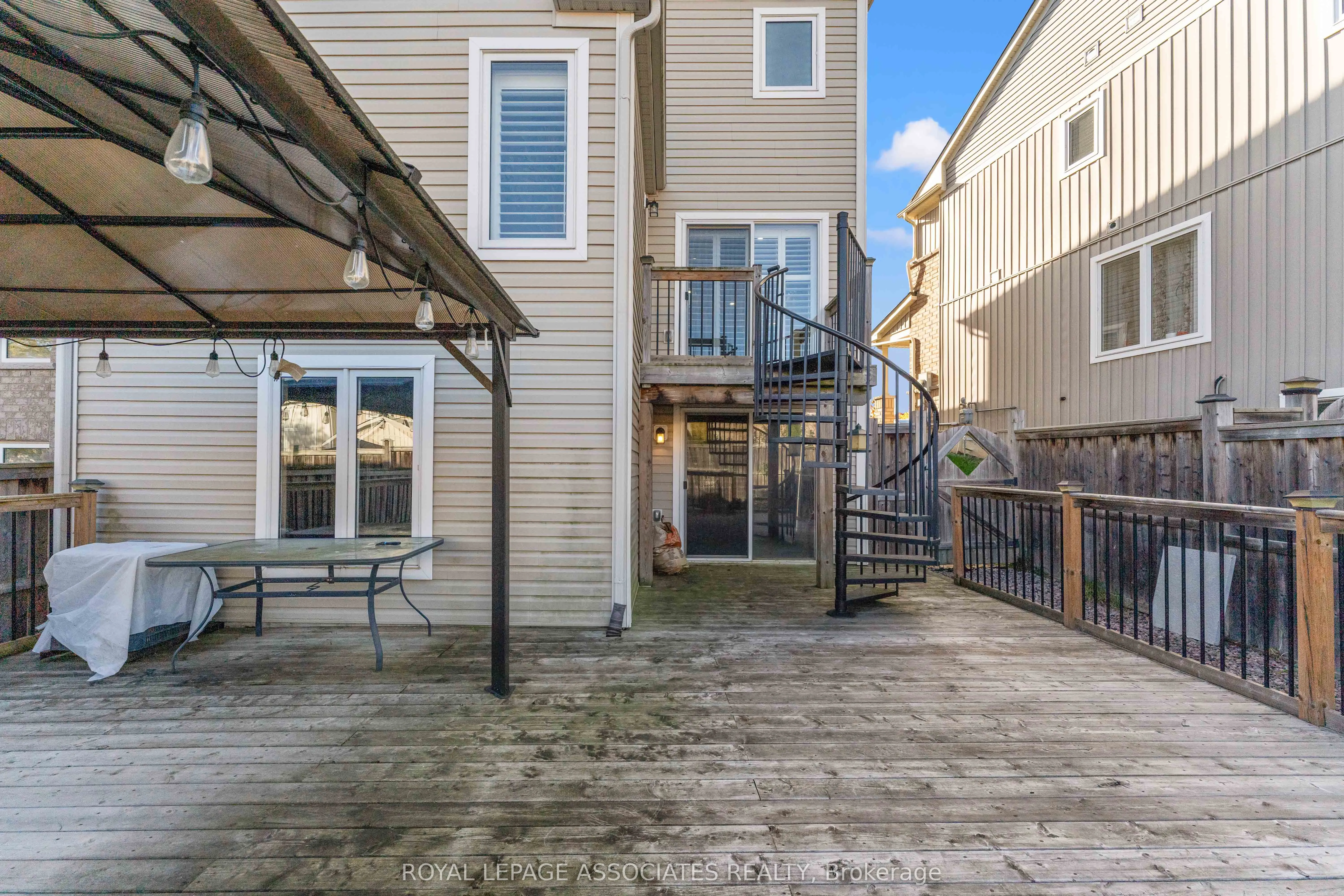 1156 Edward Bolton Crescent