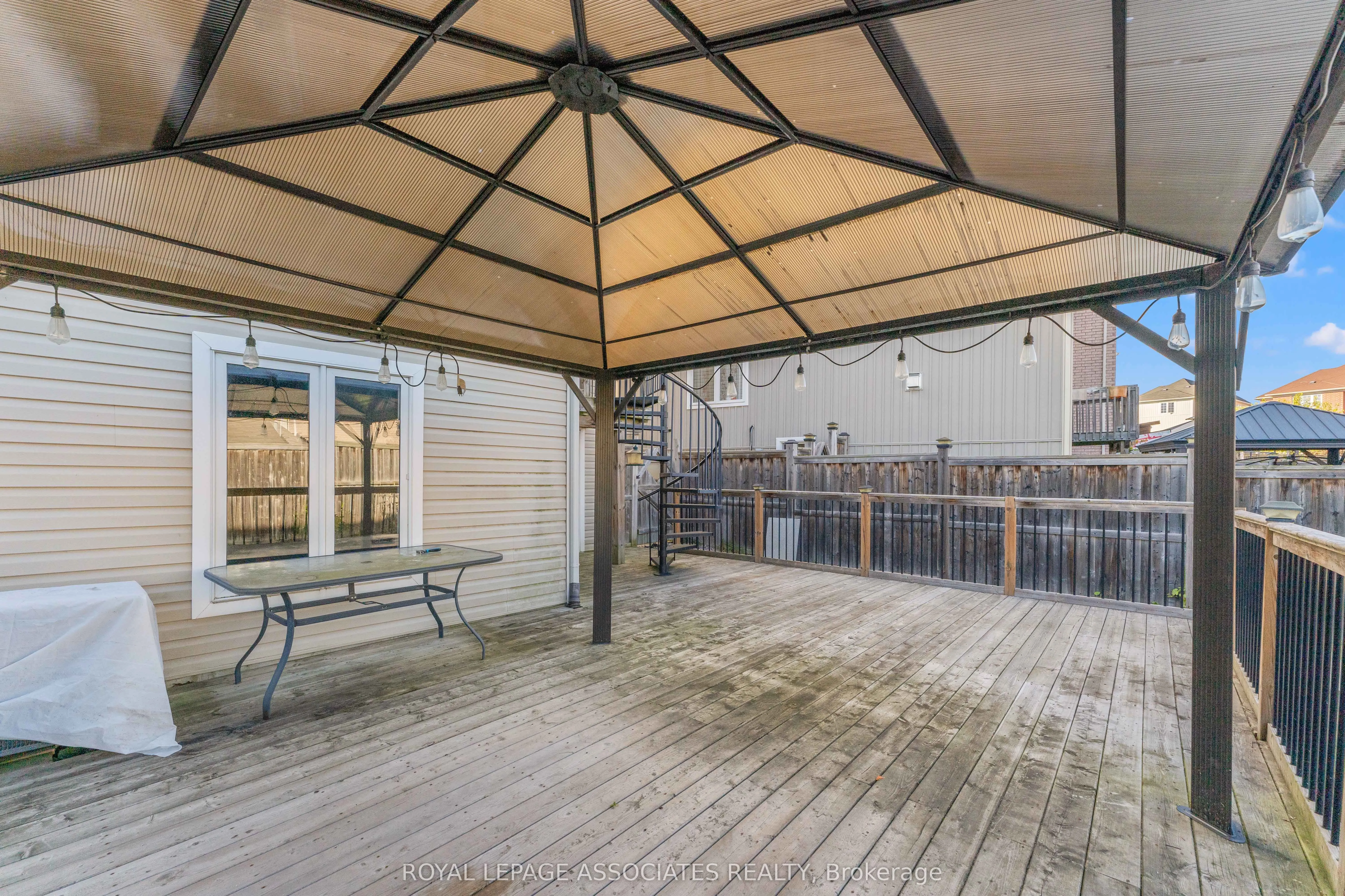 1156 Edward Bolton Crescent