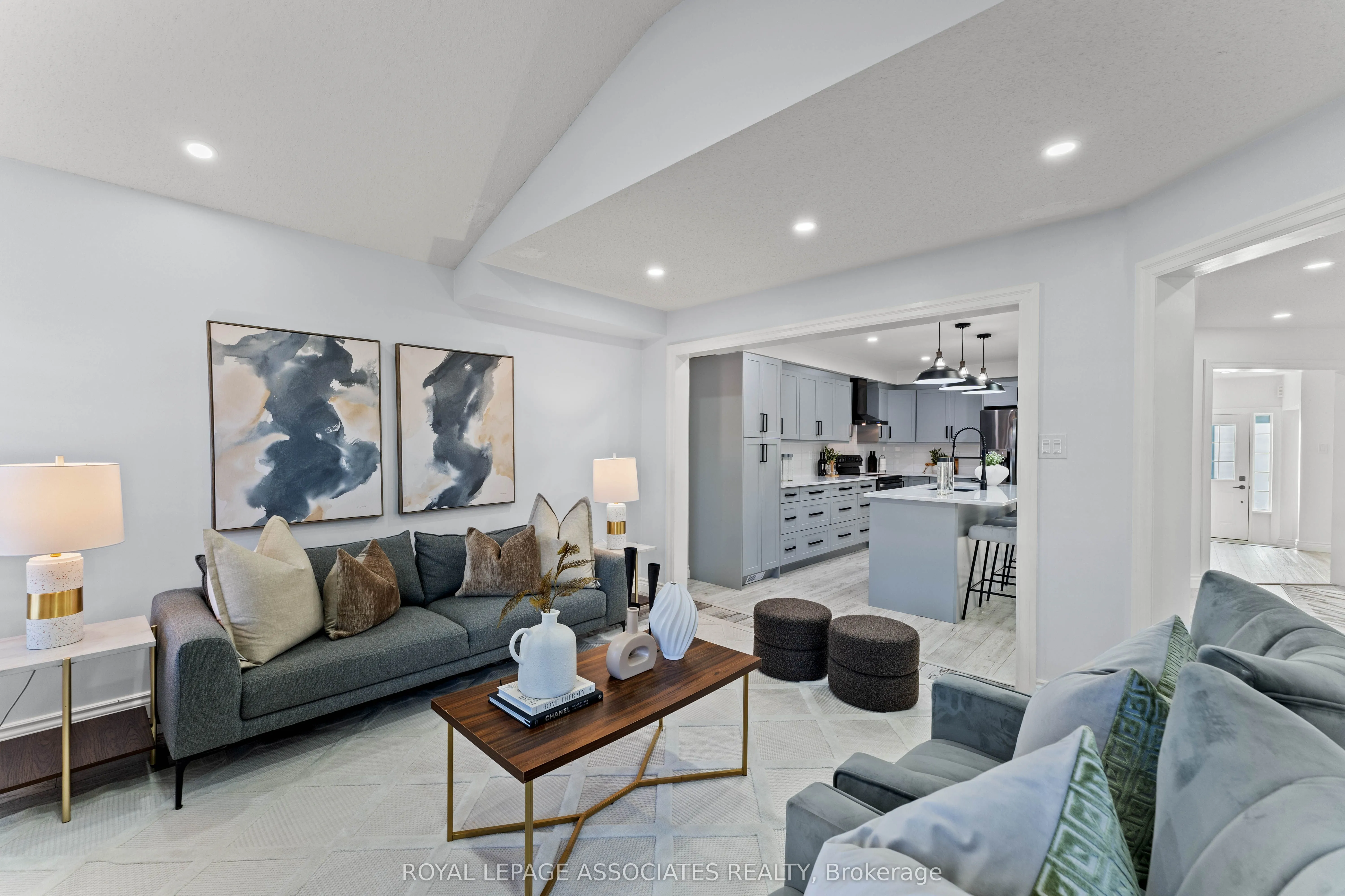 1156 Edward Bolton Crescent