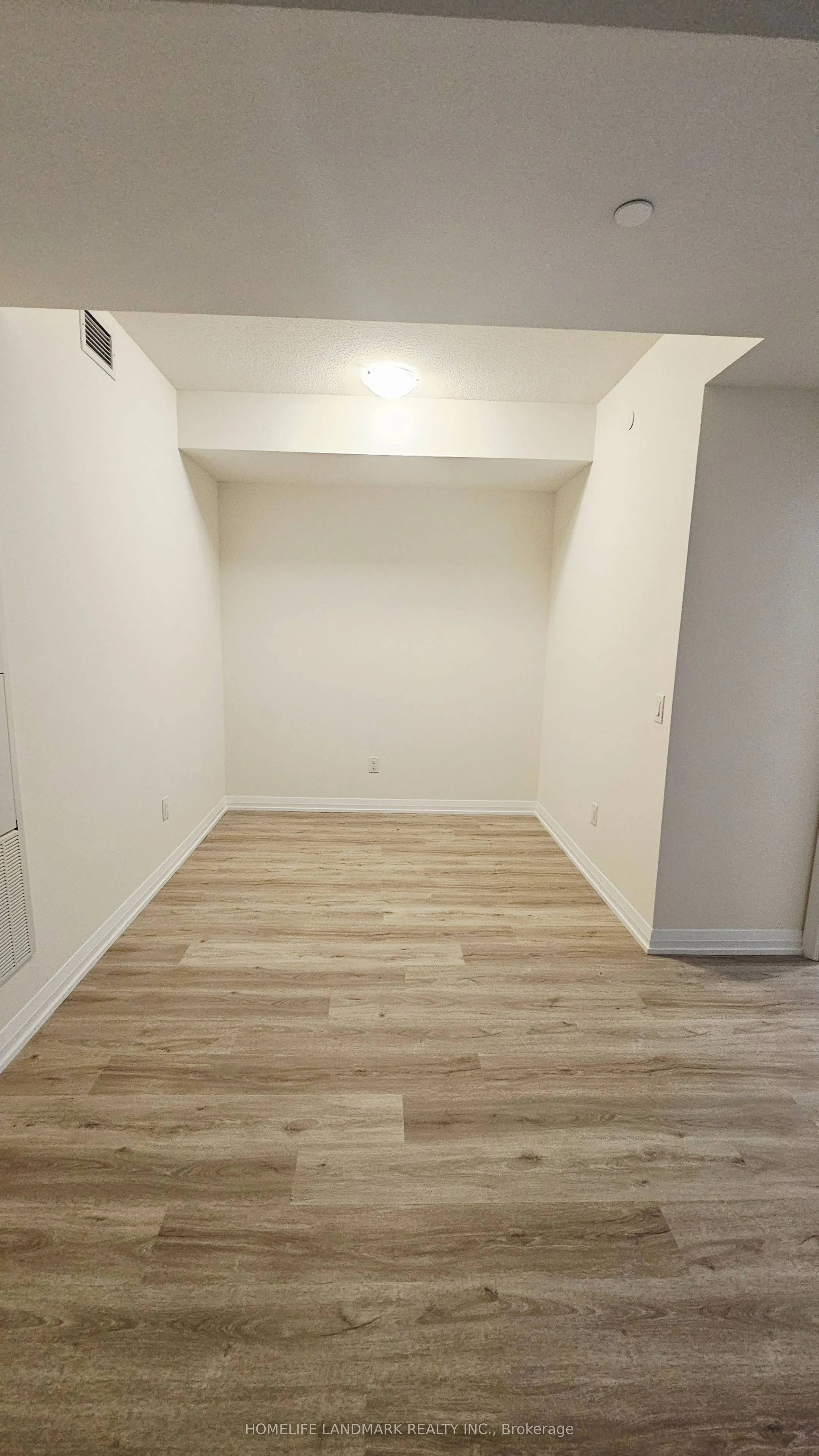 3270 Sheppard Avenue E, #330