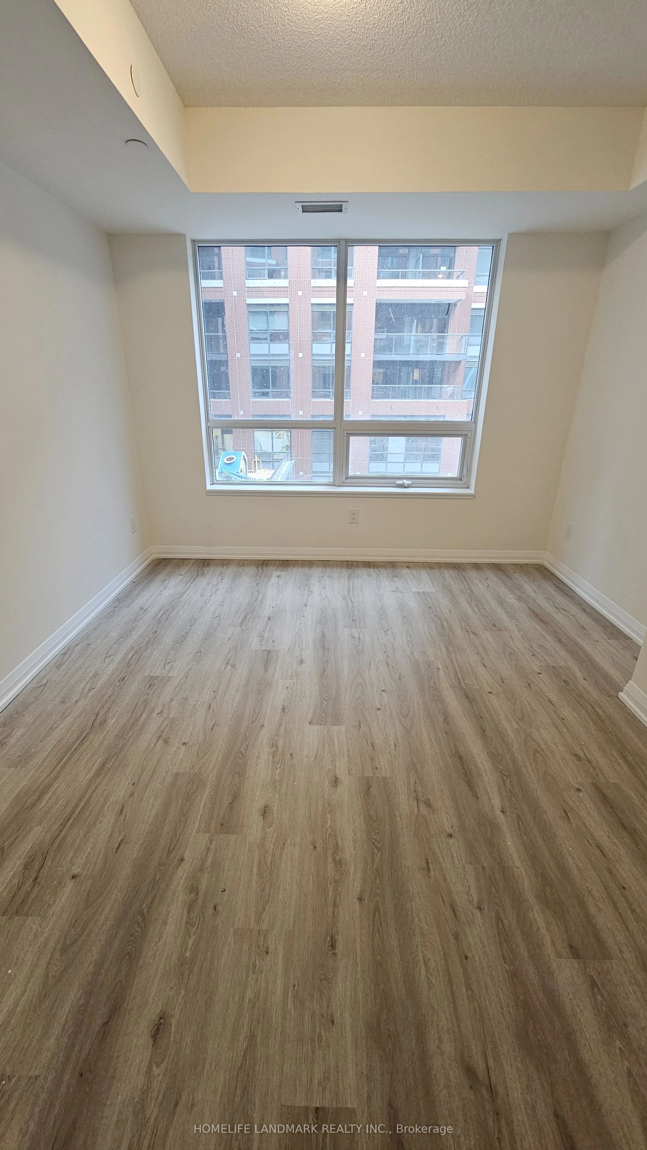 3270 Sheppard Avenue E, #330