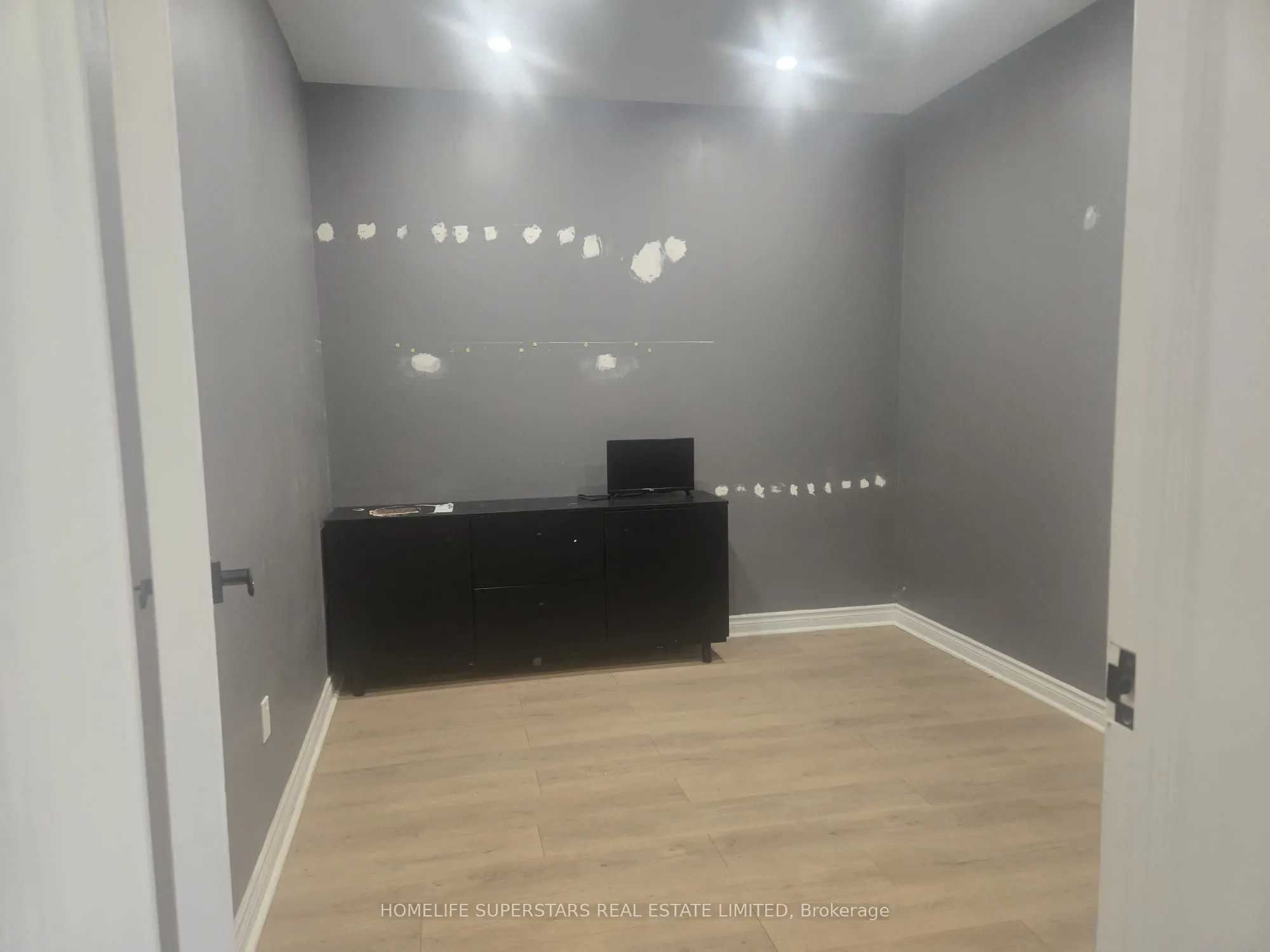 880 Ellesmere Road, #205