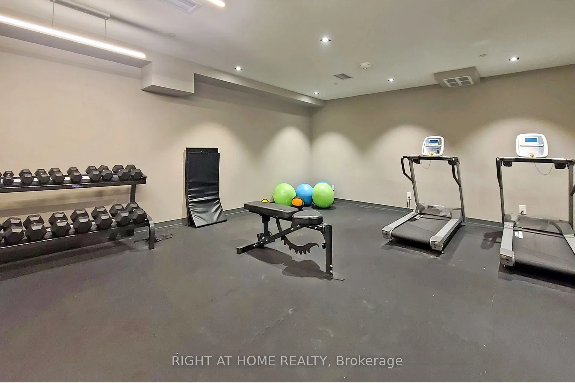 1350 Kingston Road, #Th03