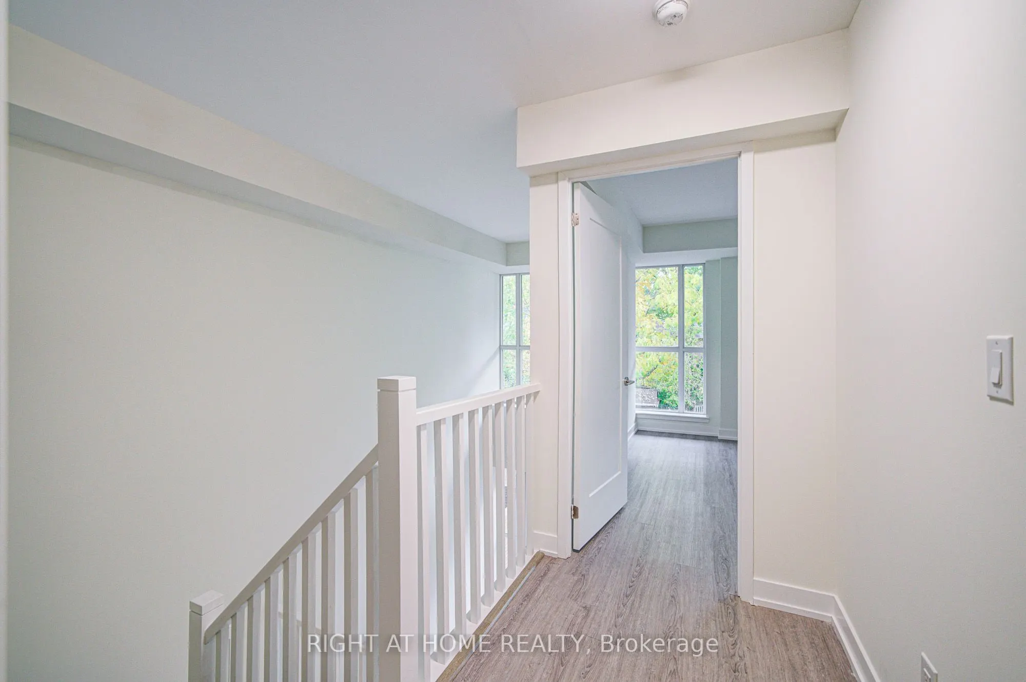 1350 Kingston Road #Th03