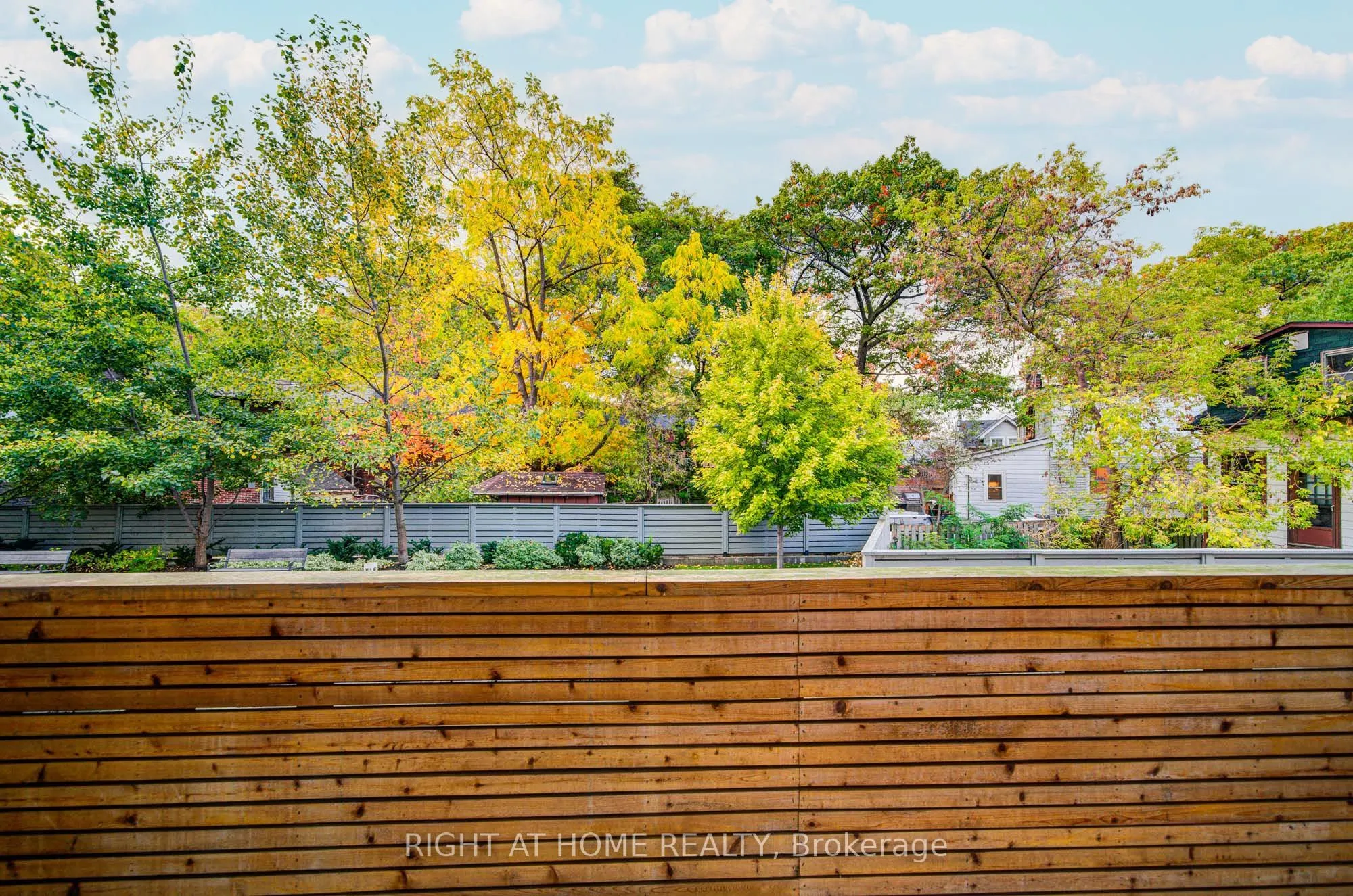 1350 Kingston Road, #Th03