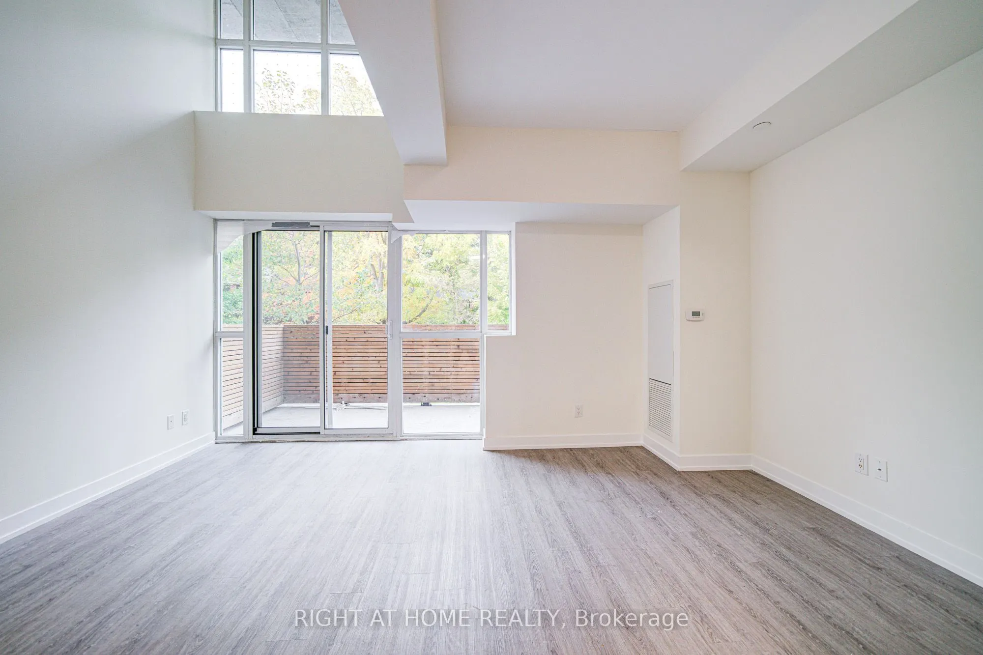 1350 Kingston Road, #Th03