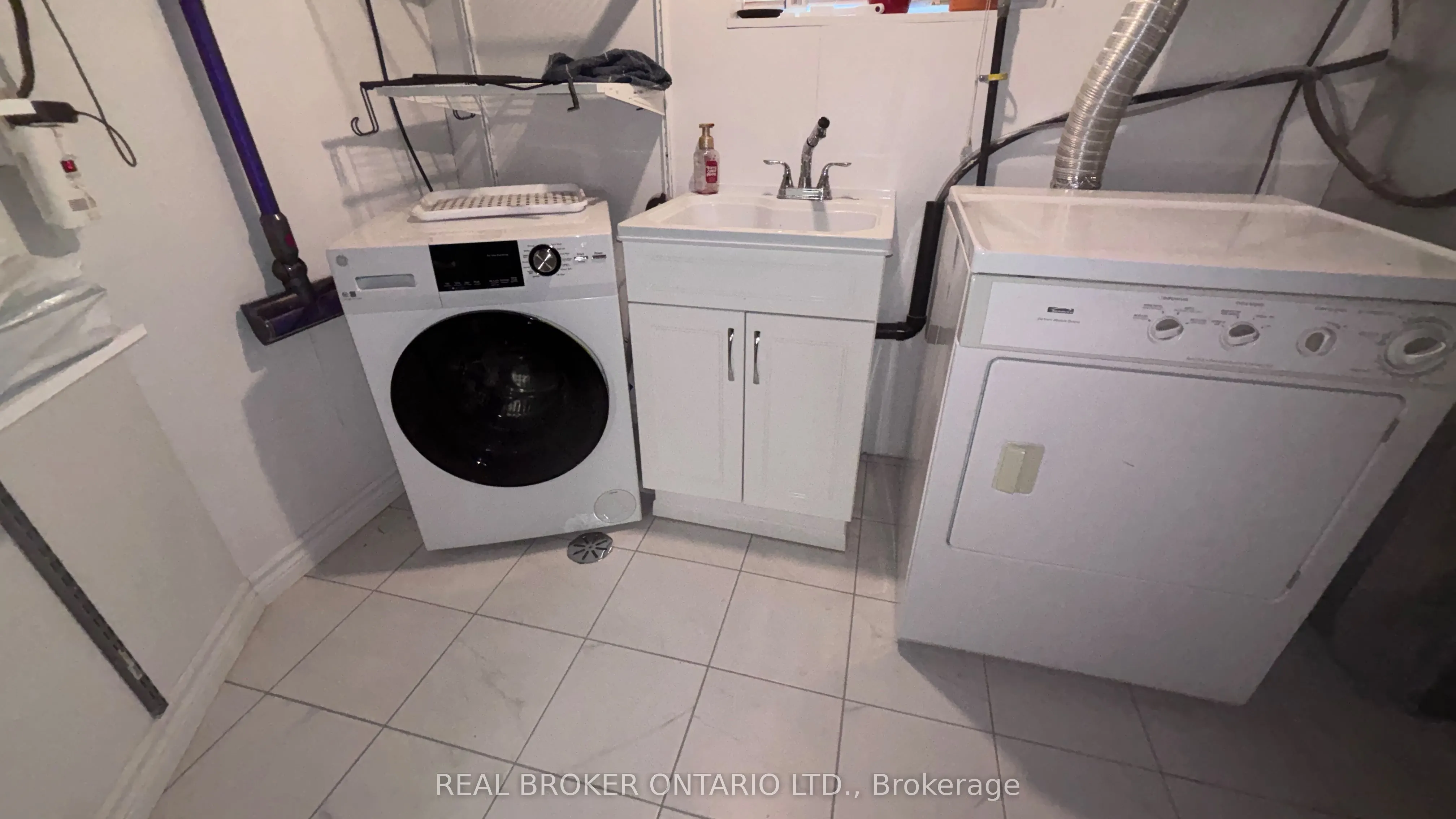 75 Vanbrugh Avenue, #MAIN