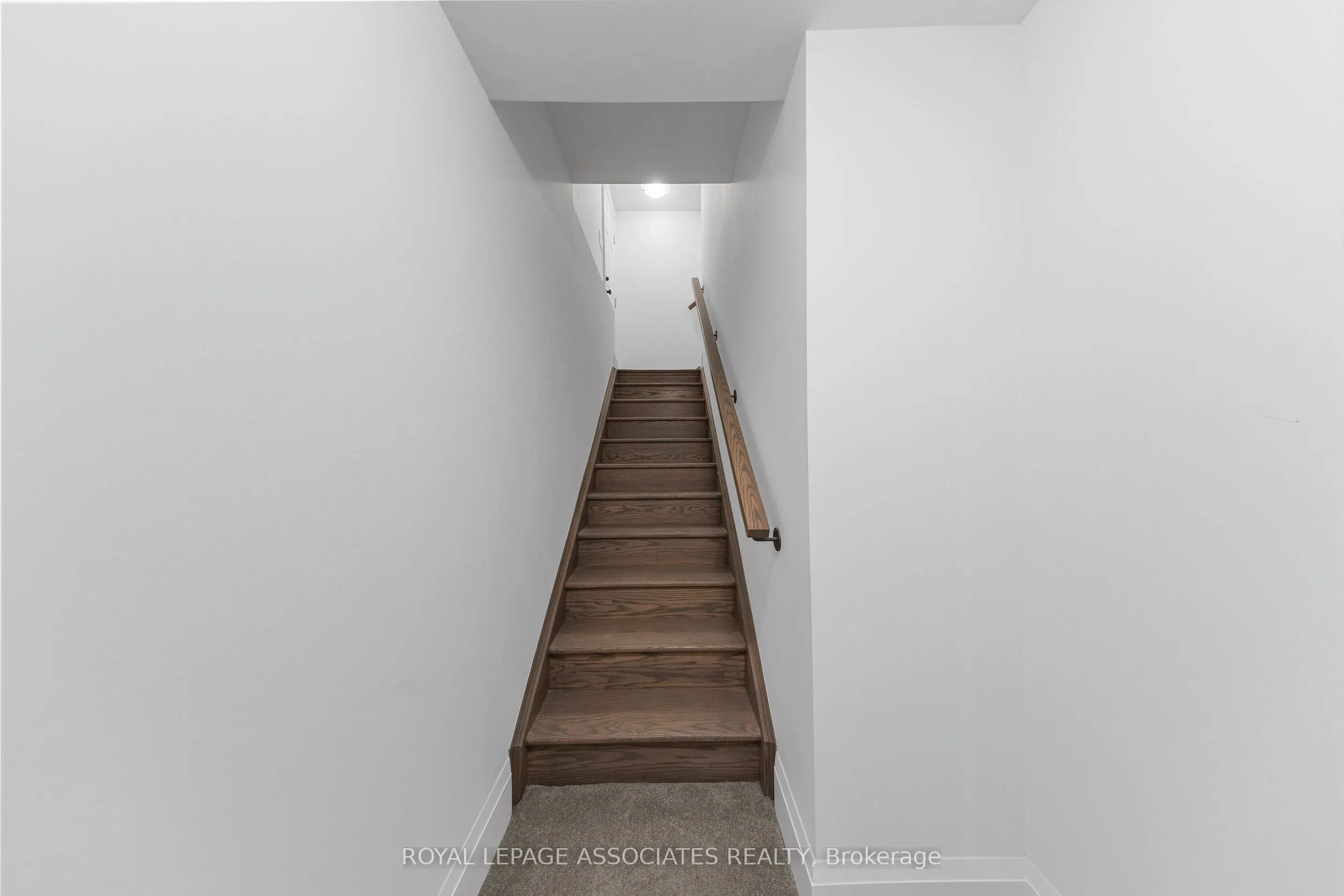 3089 Paperbirch Trail