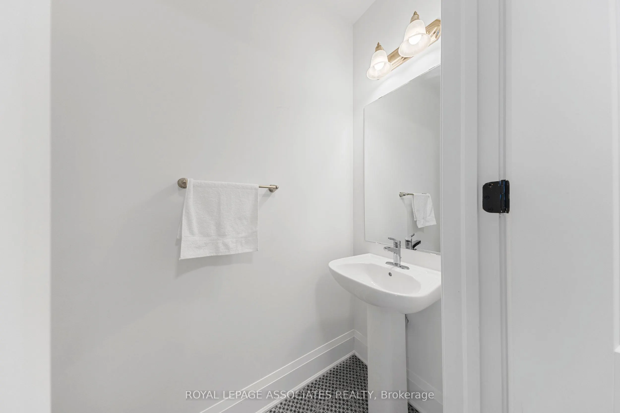 3089 Paperbirch Trail