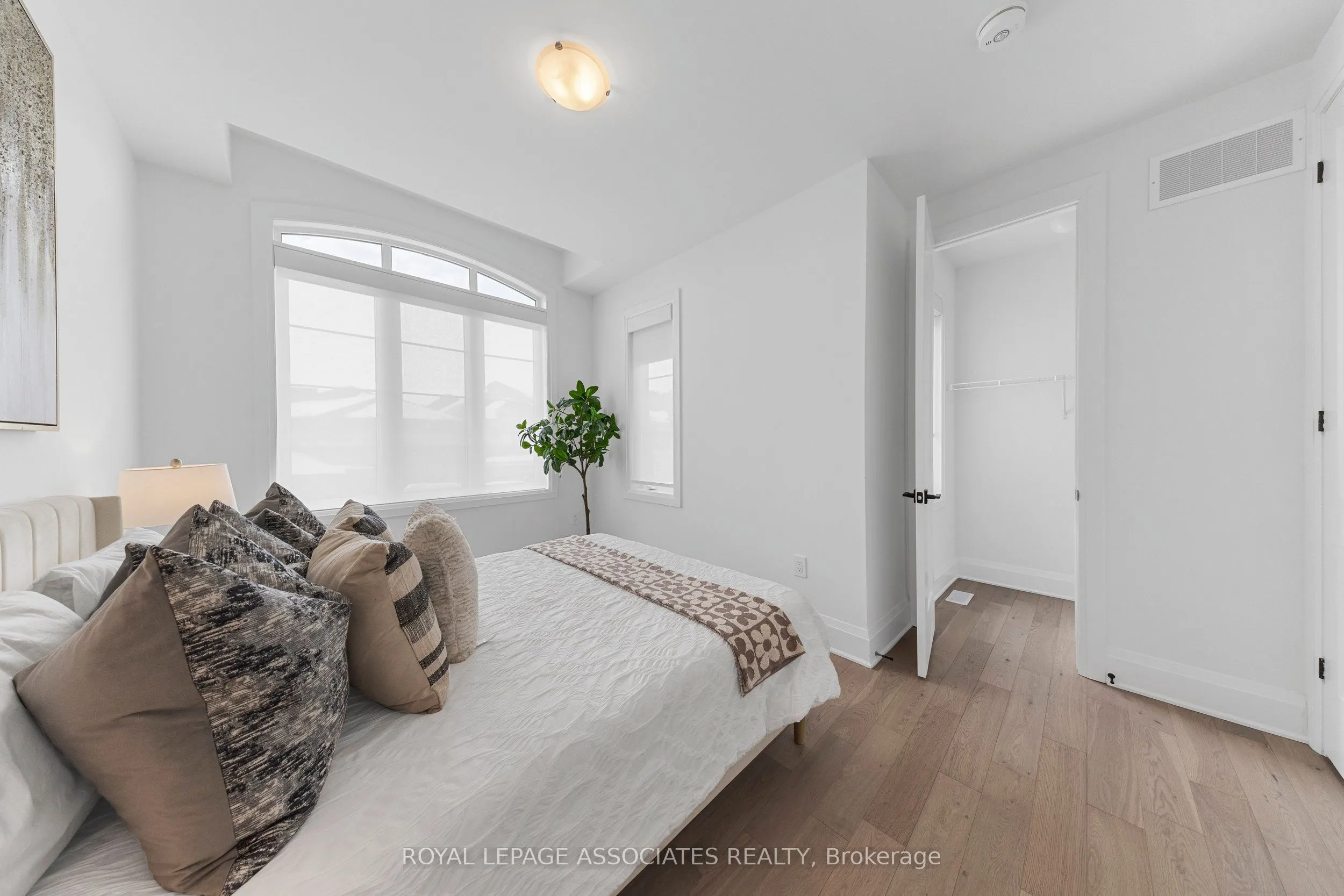 3089 Paperbirch Trail