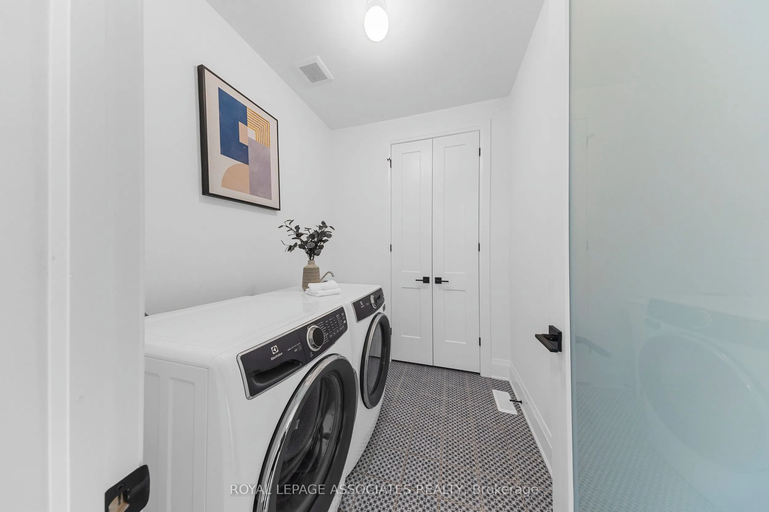 3089 Paperbirch Trail