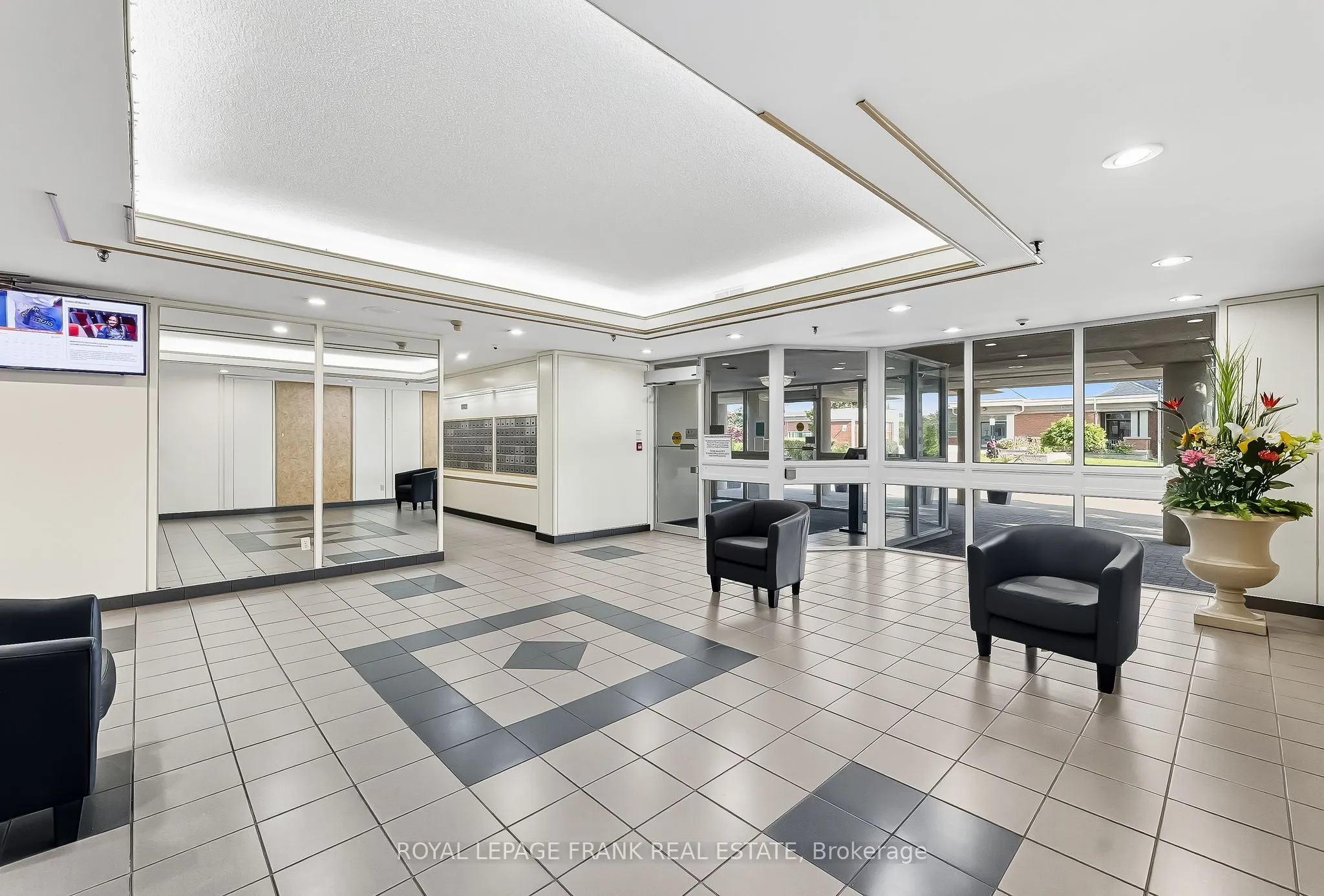 400 McLevin Avenue, #1812