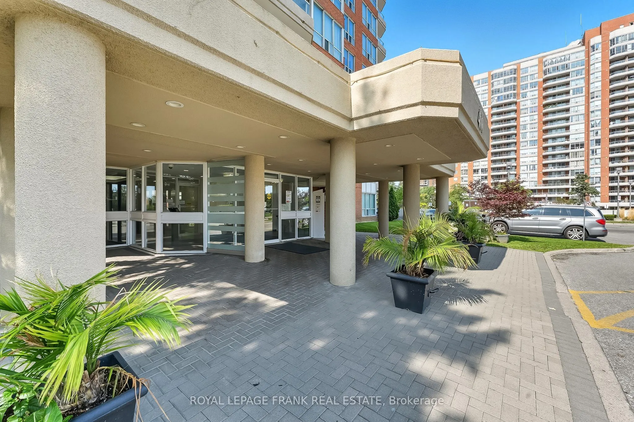 400 McLevin Avenue, #1812