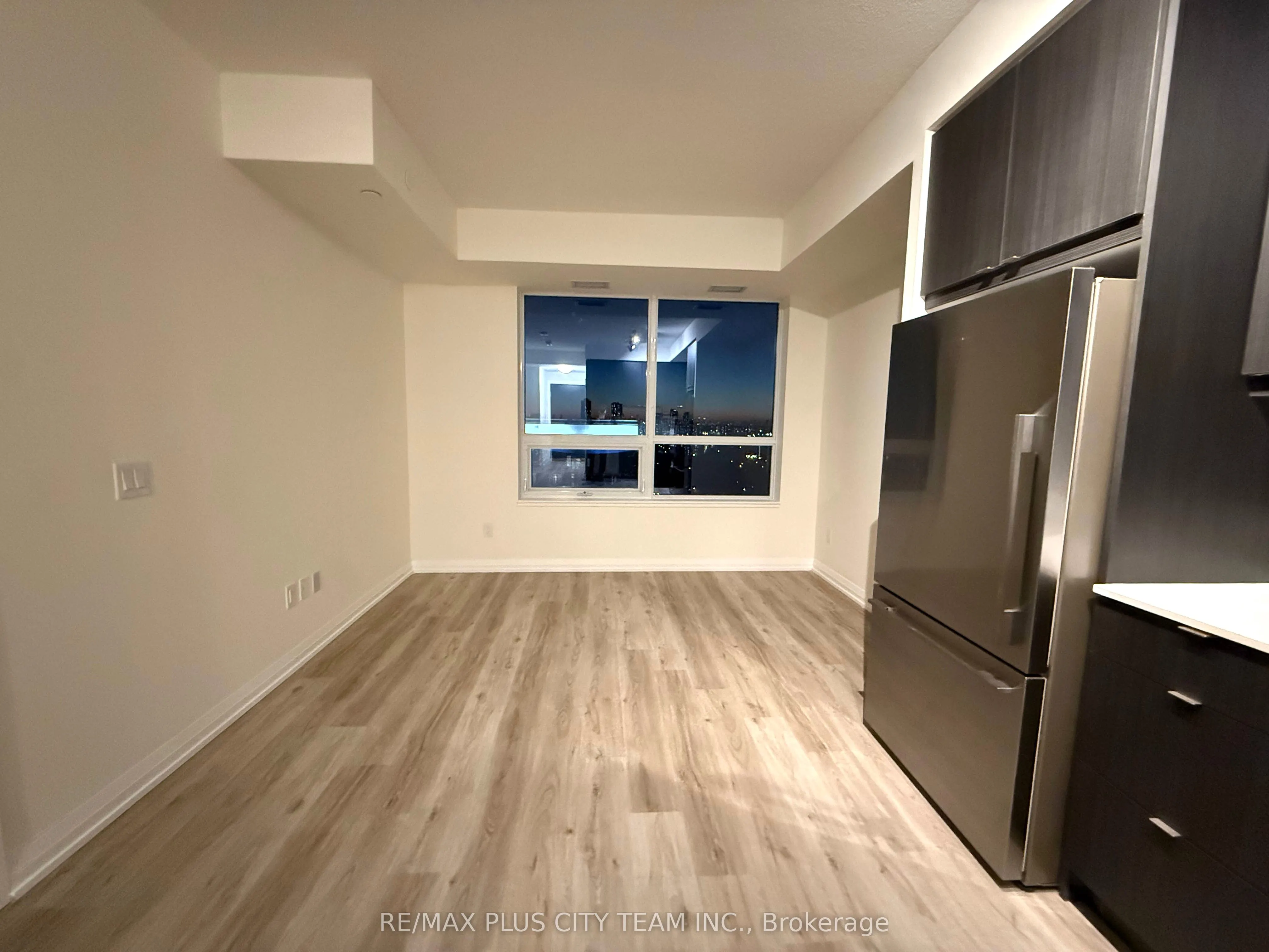 3260 Sheppard Avenue E, #2201