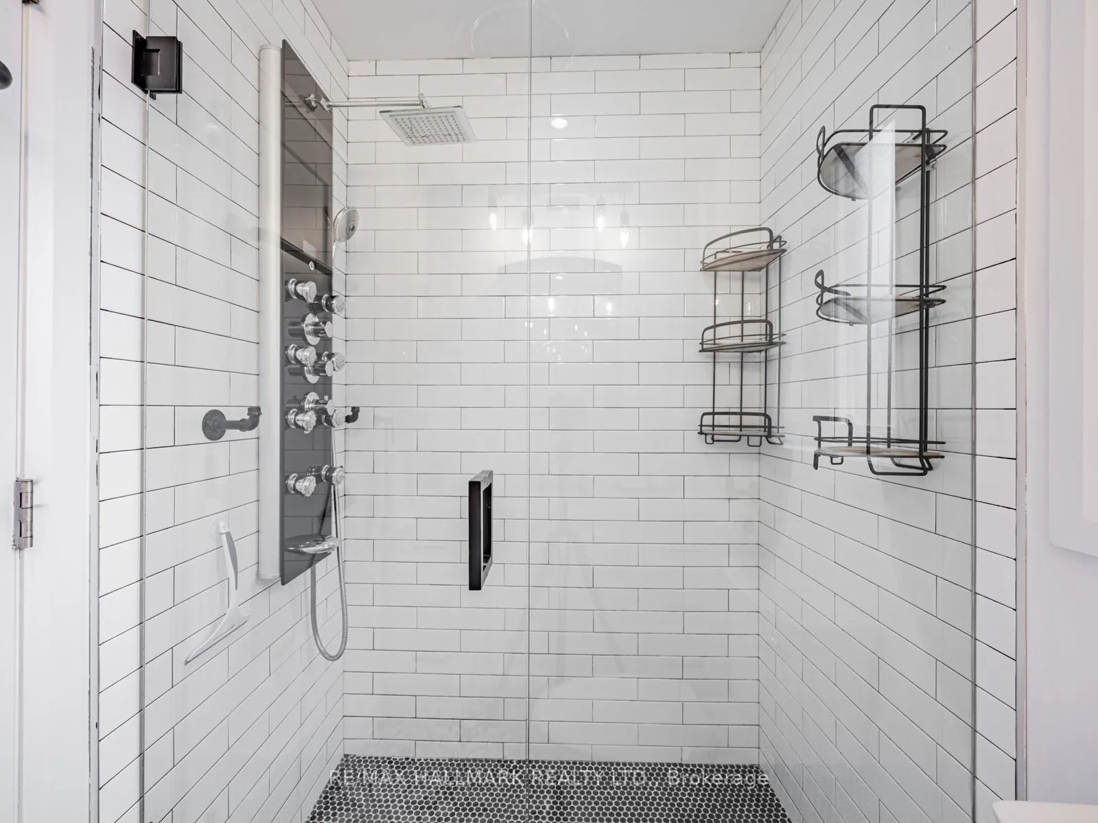 12 Leagrove Crescent