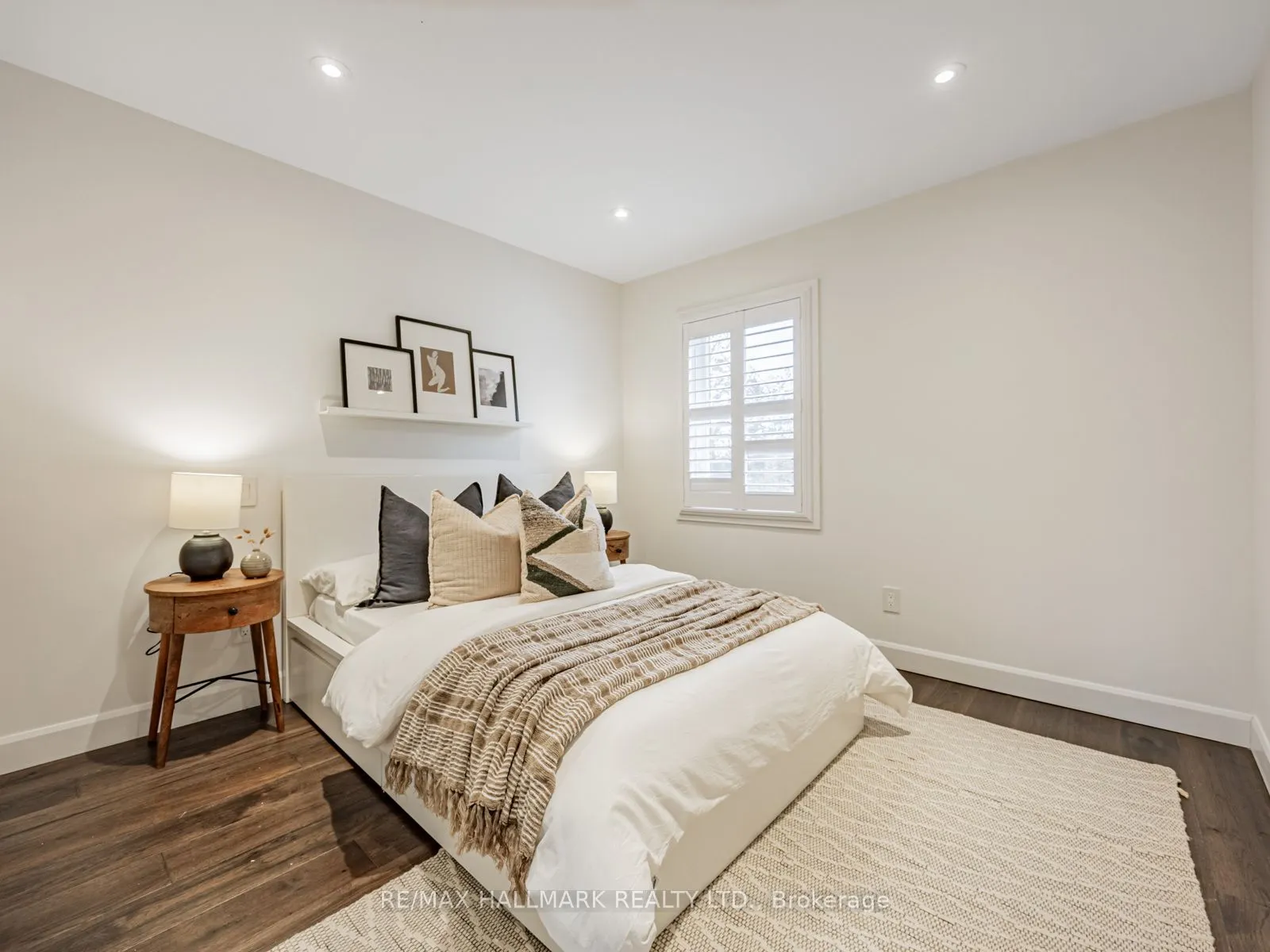 12 Leagrove Crescent