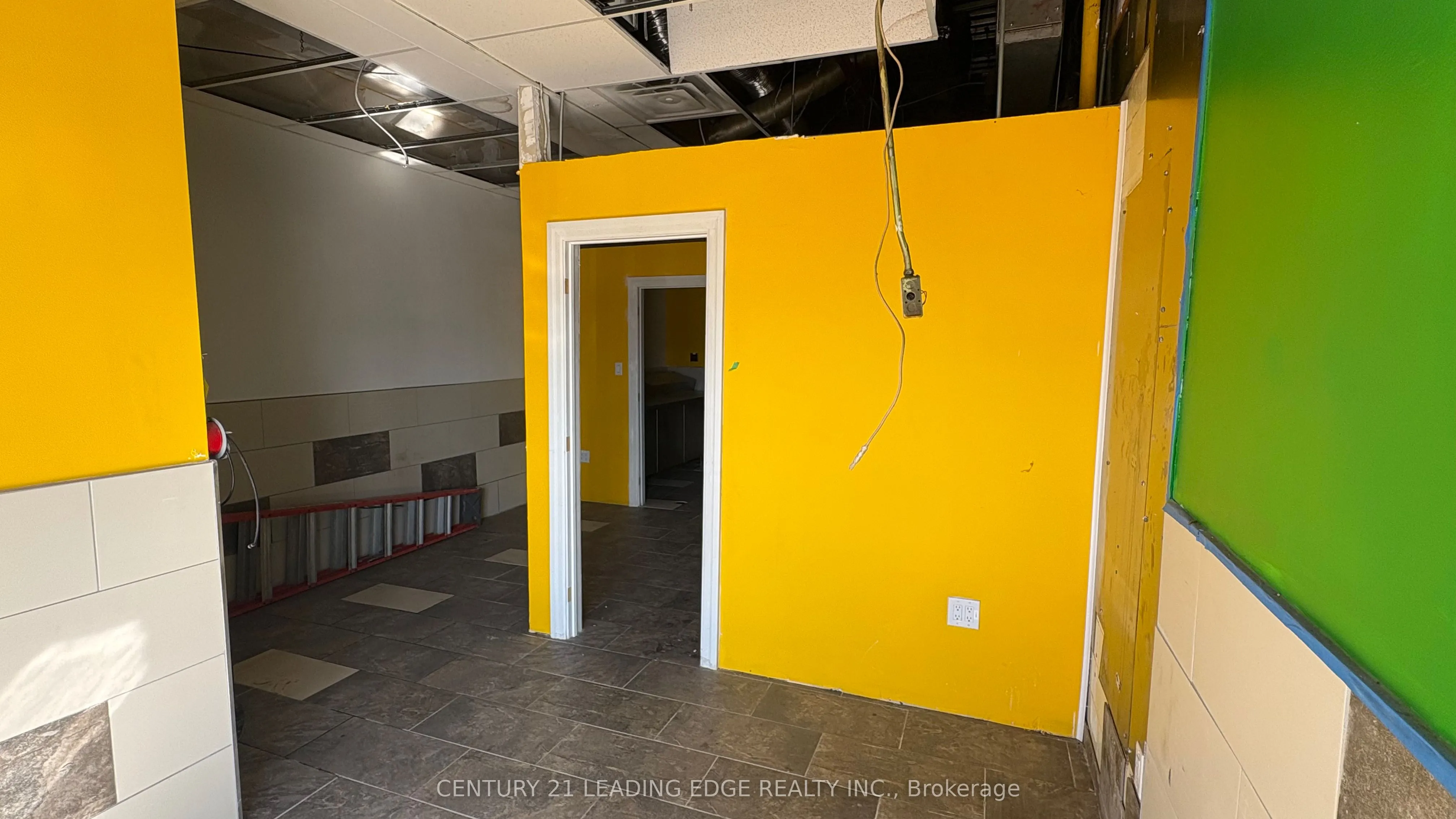 799 Park Road S, #102