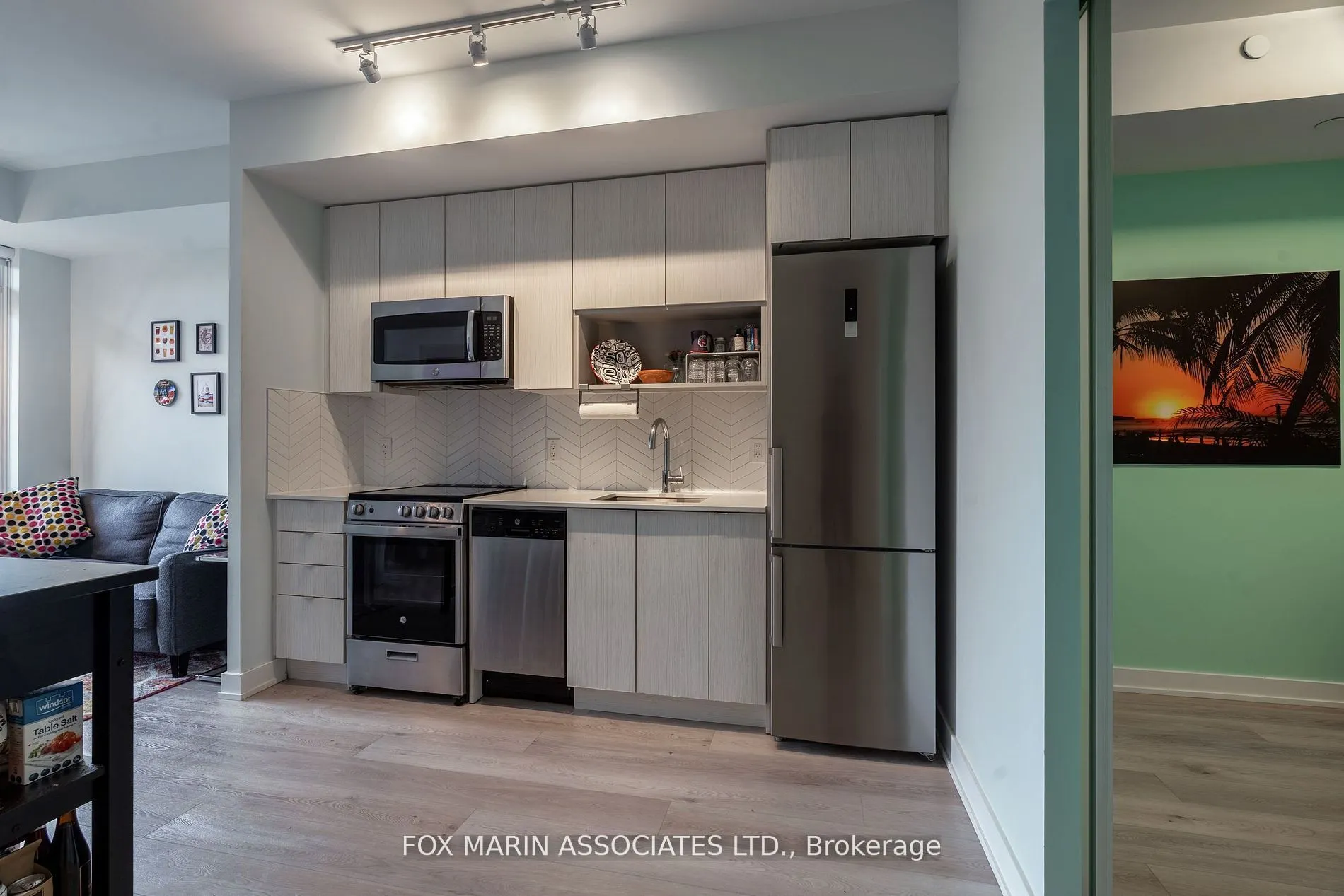 630 Greenwood Avenue, #410