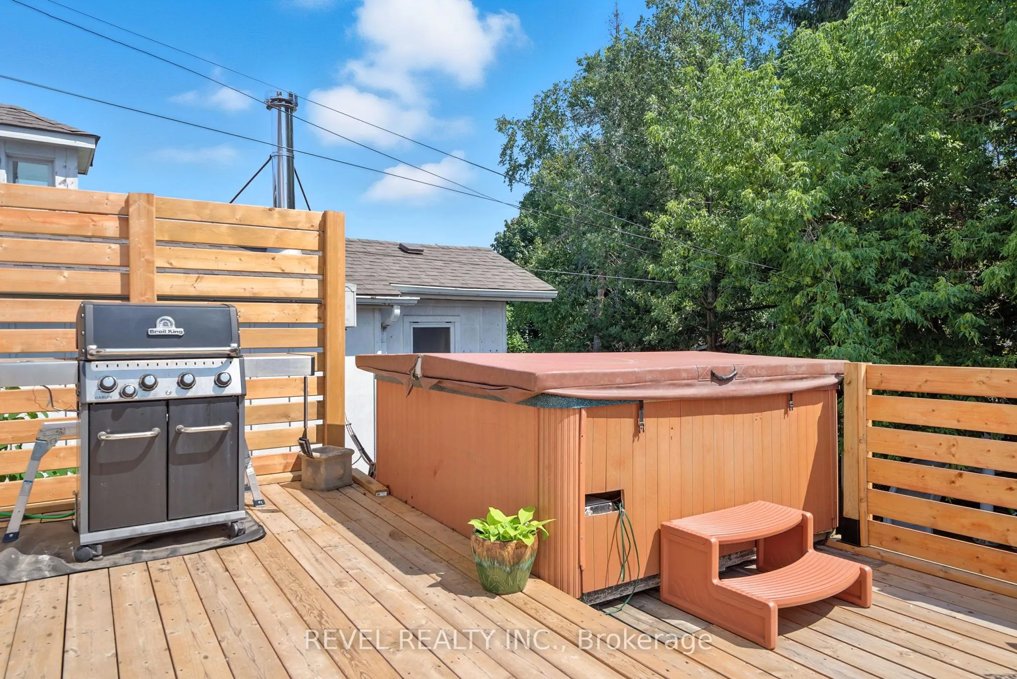 57 Rosehill Boulevard