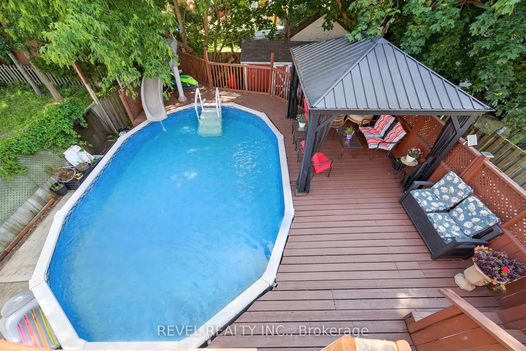 57 Rosehill Boulevard