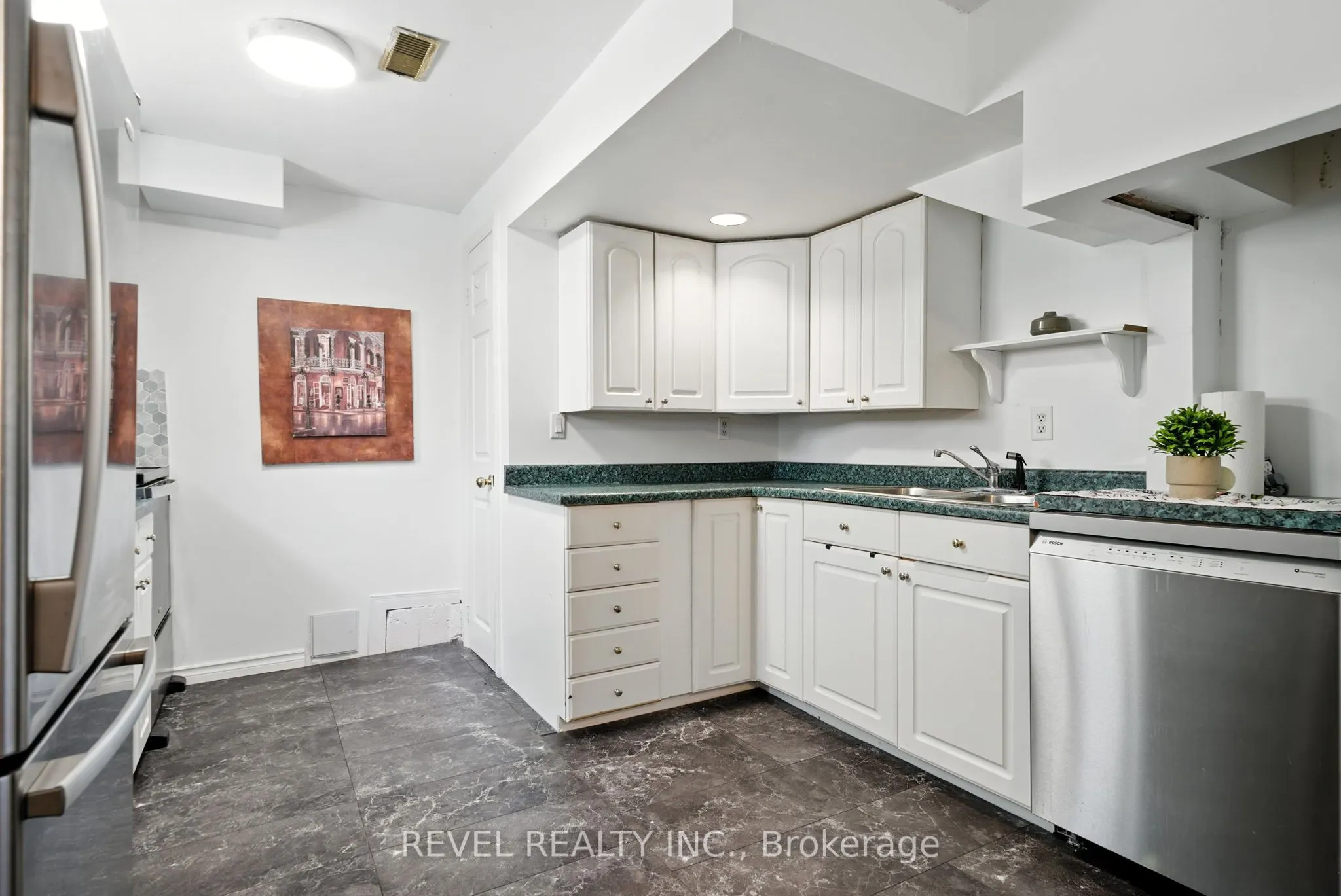 57 Rosehill Boulevard