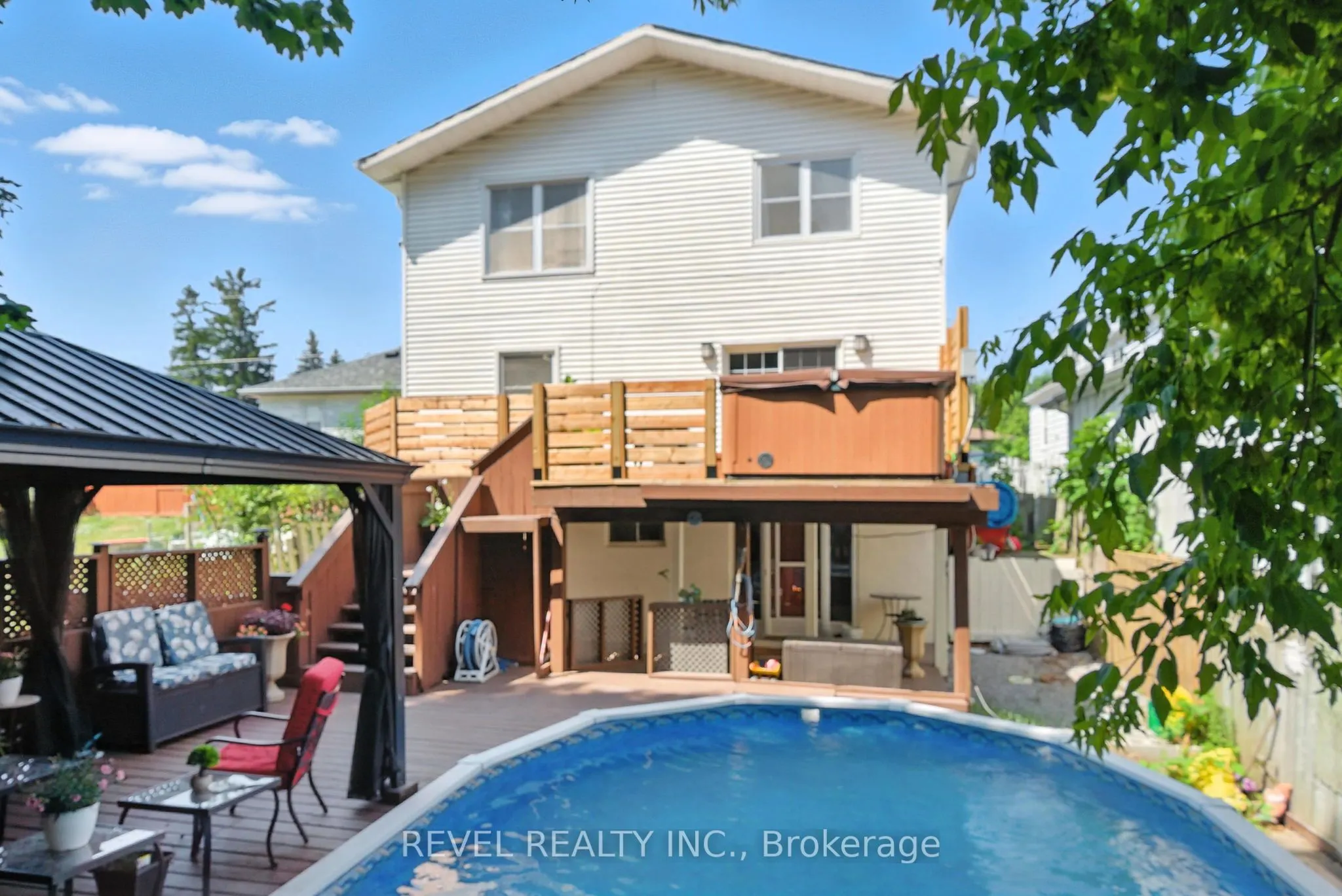 57 Rosehill Boulevard