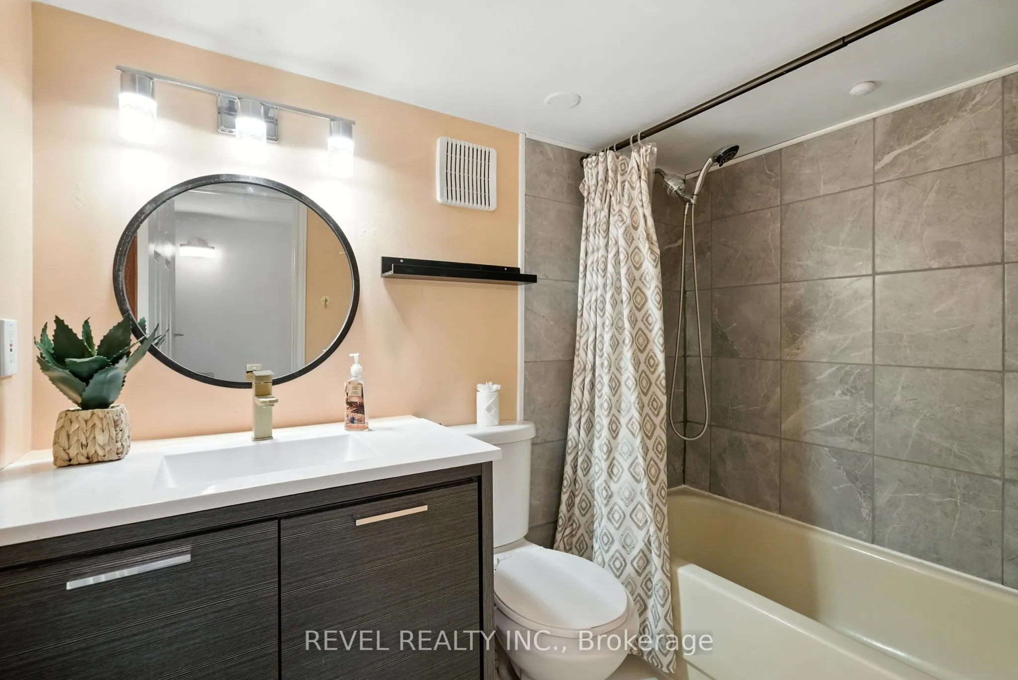 57 Rosehill Boulevard