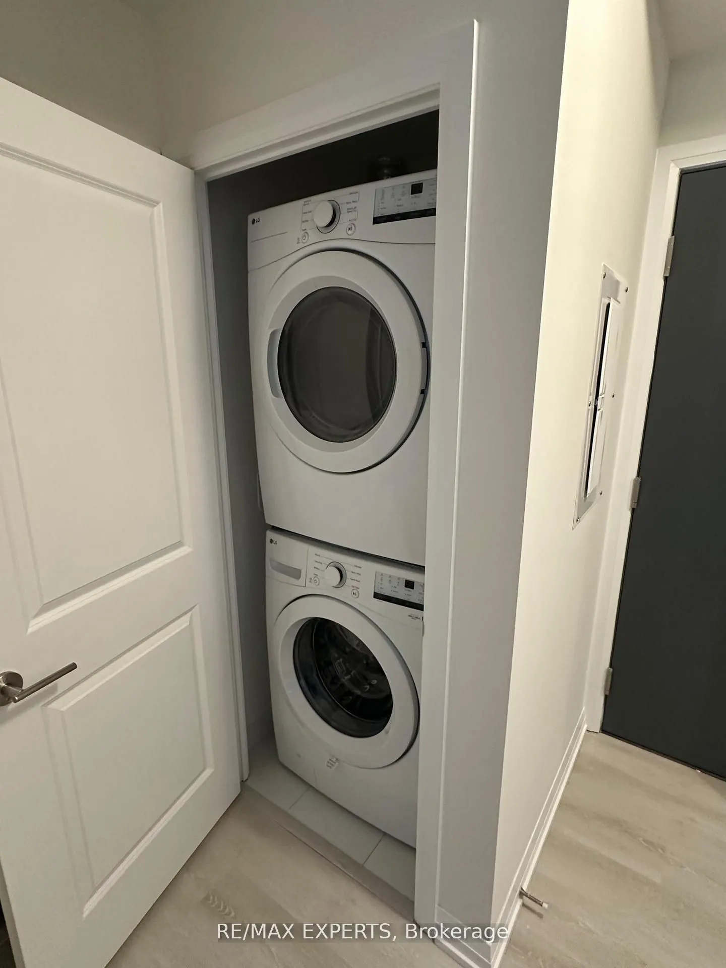 3260 Sheppard Avenue E, #308