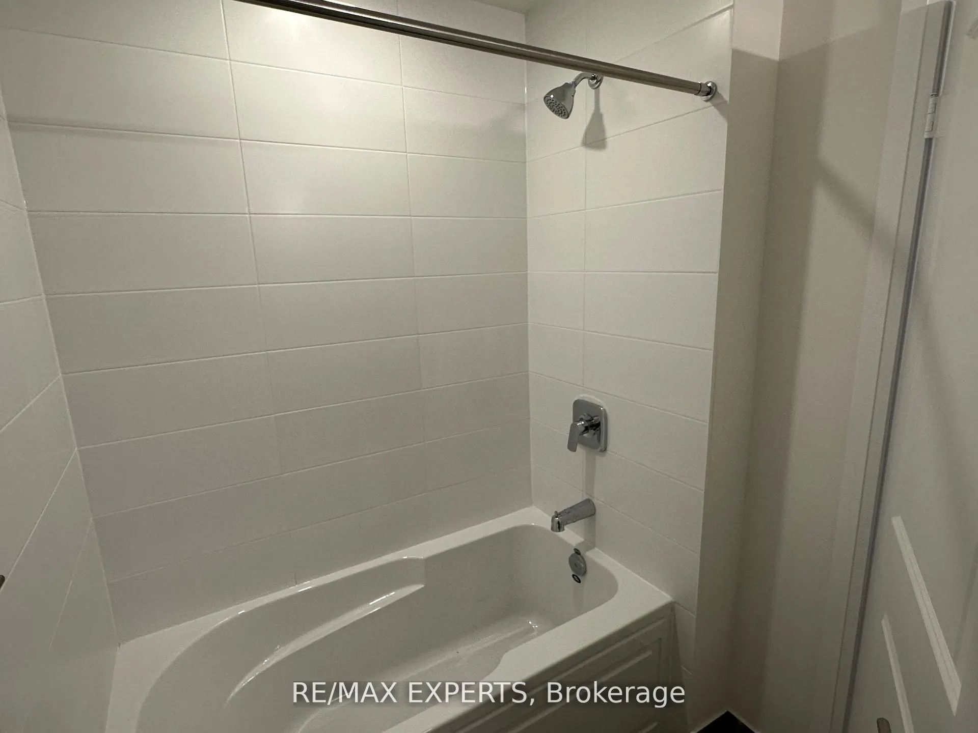 3260 Sheppard Avenue E, #308